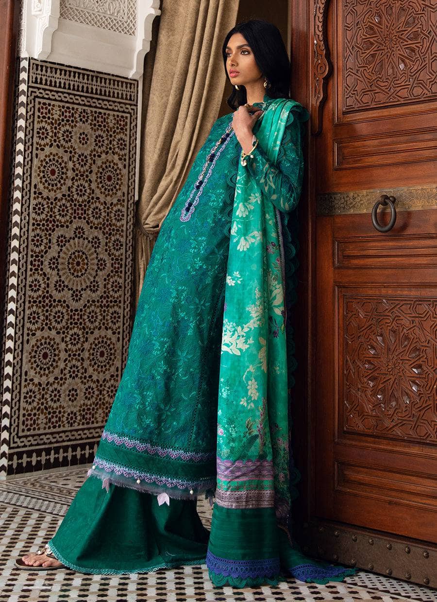 img_farah_talib_aziz_lawn_23_awwal_boutique