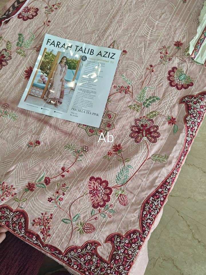 img_farah_talib_aziz_lawn_awwal_boutique