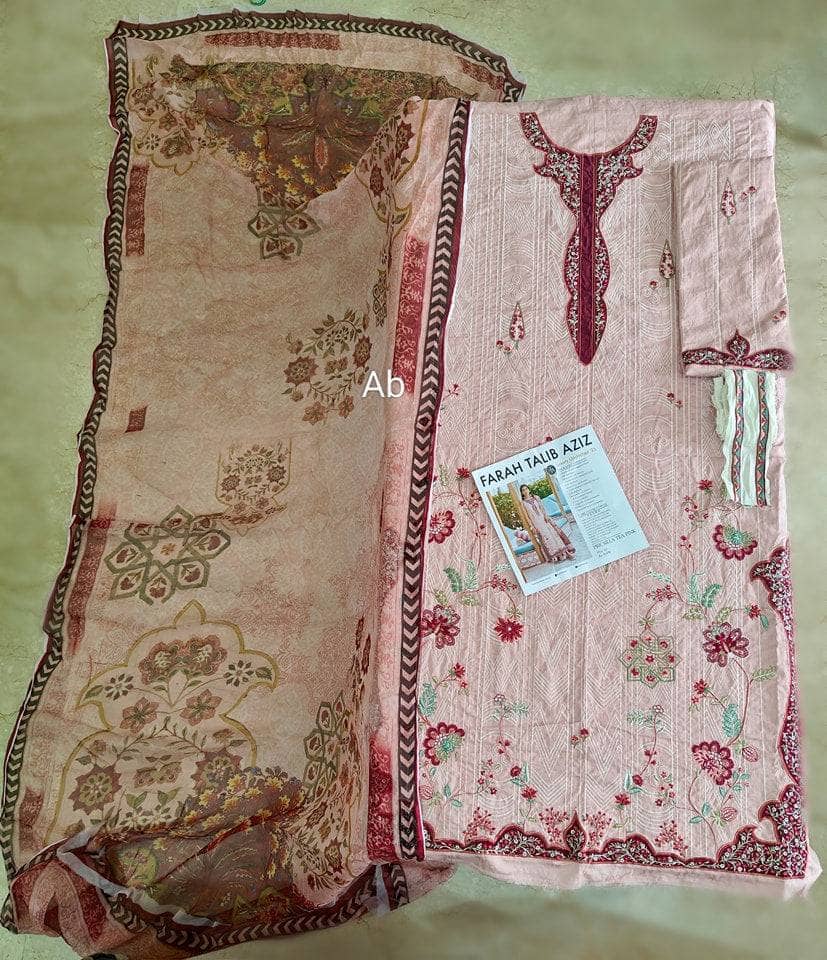 img_farah_talib_aziz_lawn_awwal_boutique