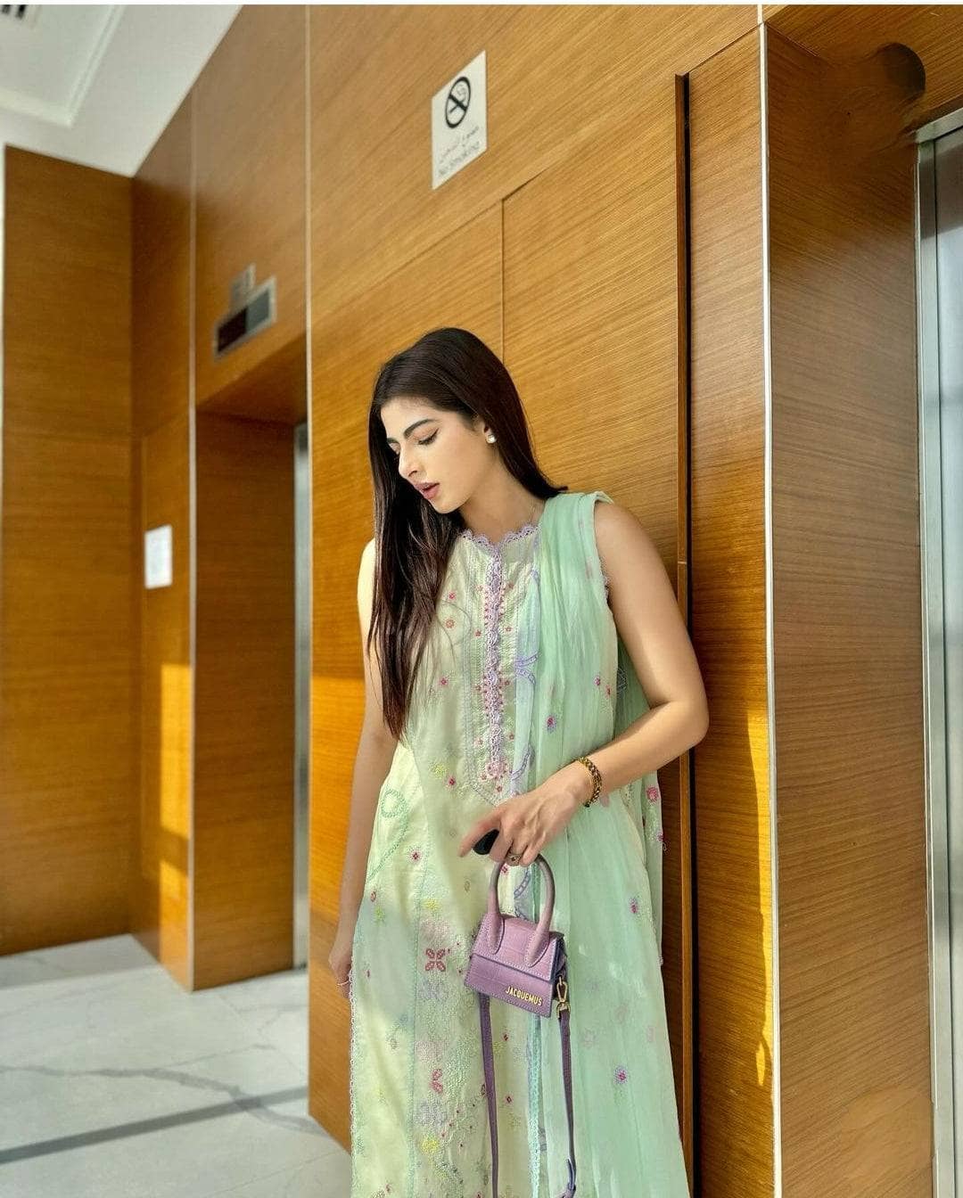 img_spotted_in_farah_talib_aziz_lawn_24_awwal_boutique