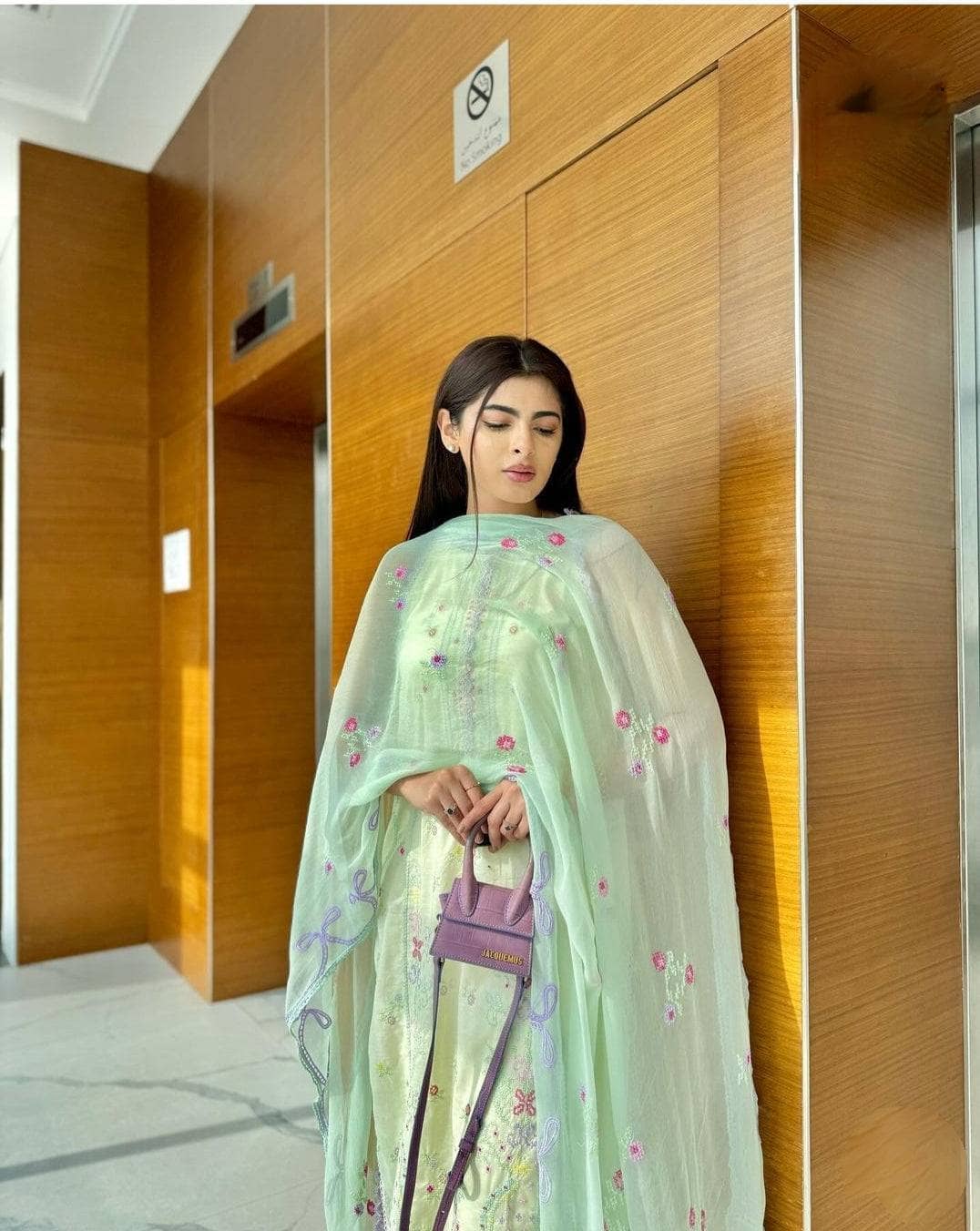 img_spotted_in_farah_talib_aziz_lawn_24_awwal_boutique