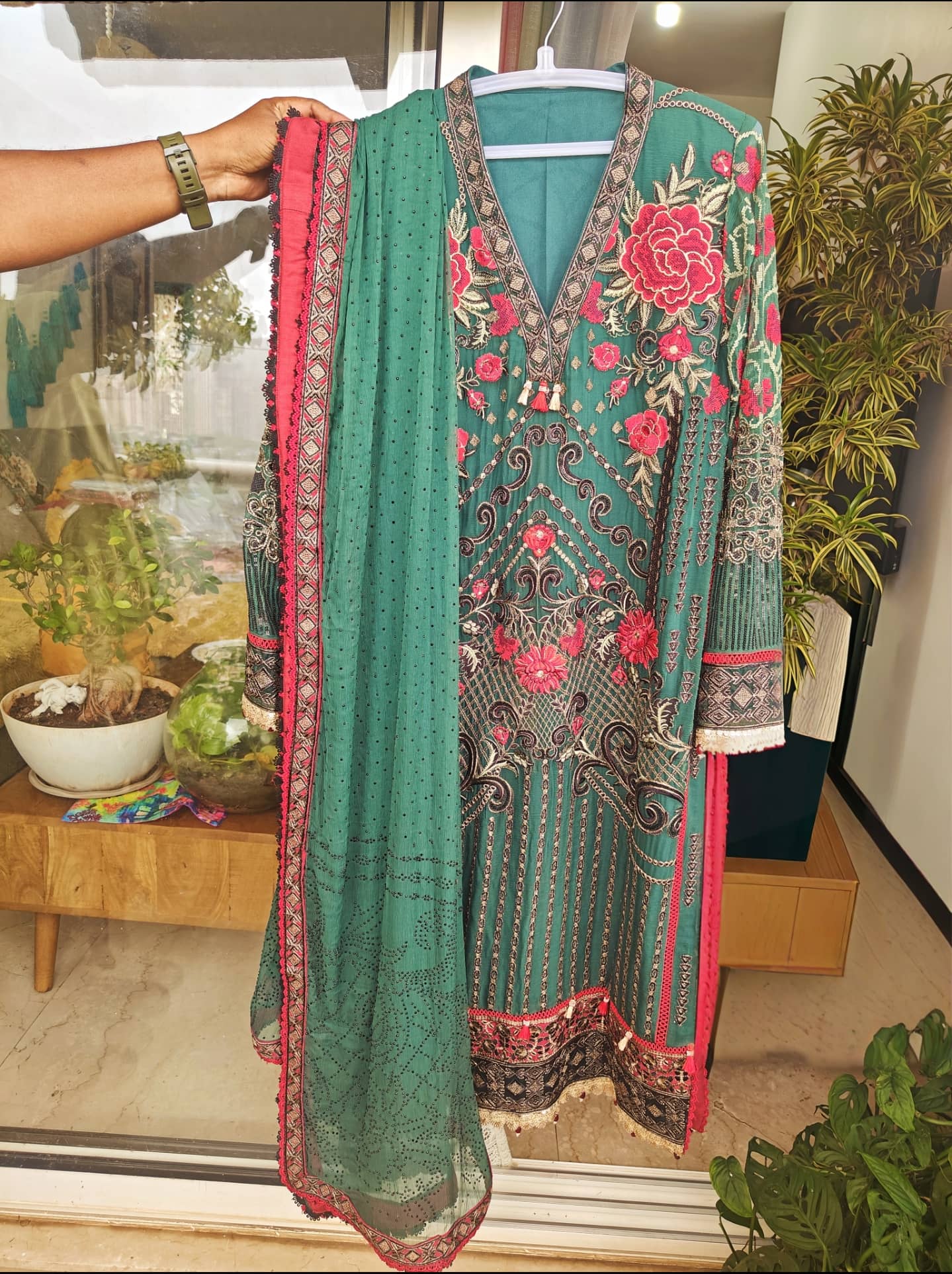 Ready To Wear/Stitched Flossie Embroidered Chiffon Collection/Luxury Edition Vol-5/Ruby Woa