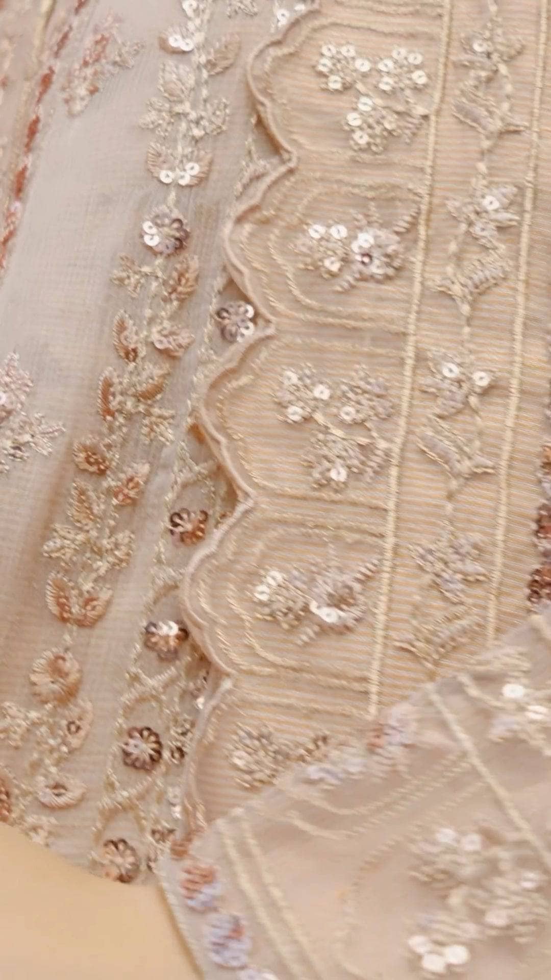 https://www.awwalboutique.com/search?q=Freesia+&type=product
