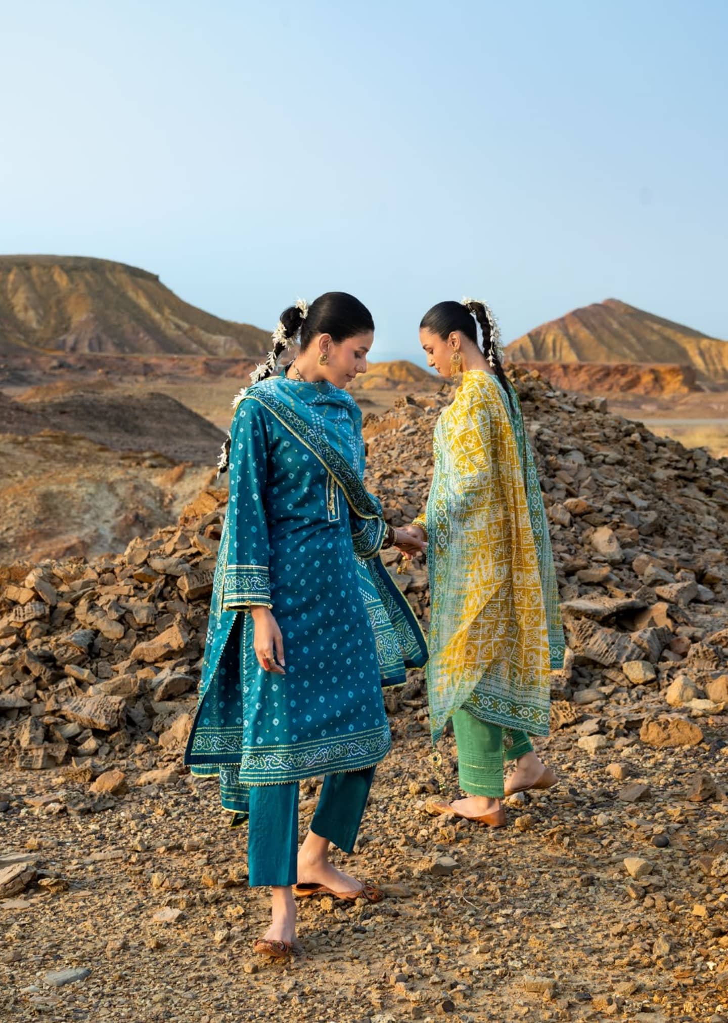 Gul Ahmed Chunari Lawn 26/Cl 62031B