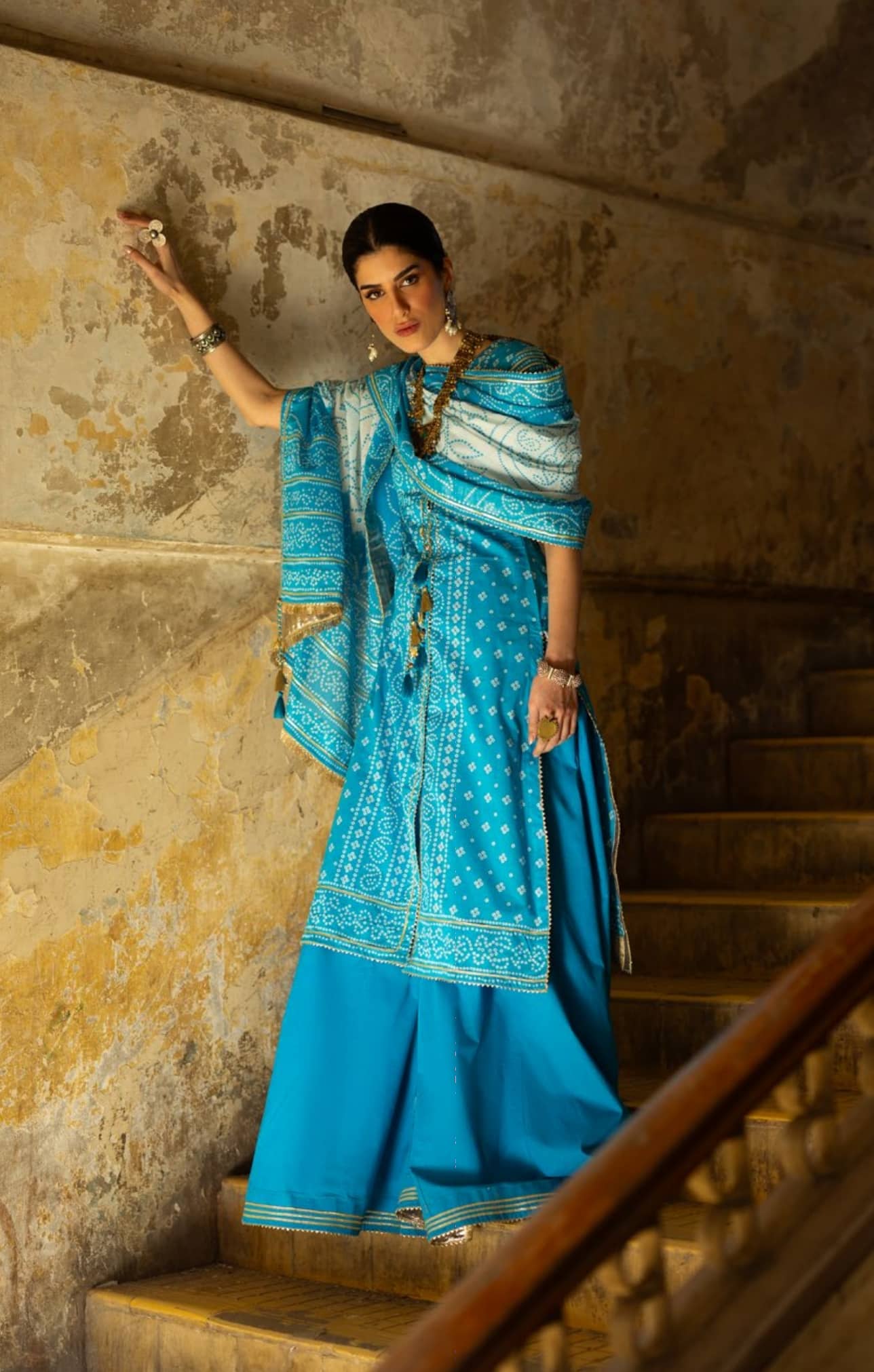 img_gul_ahmed_chunari_lawn_awwal_boutique