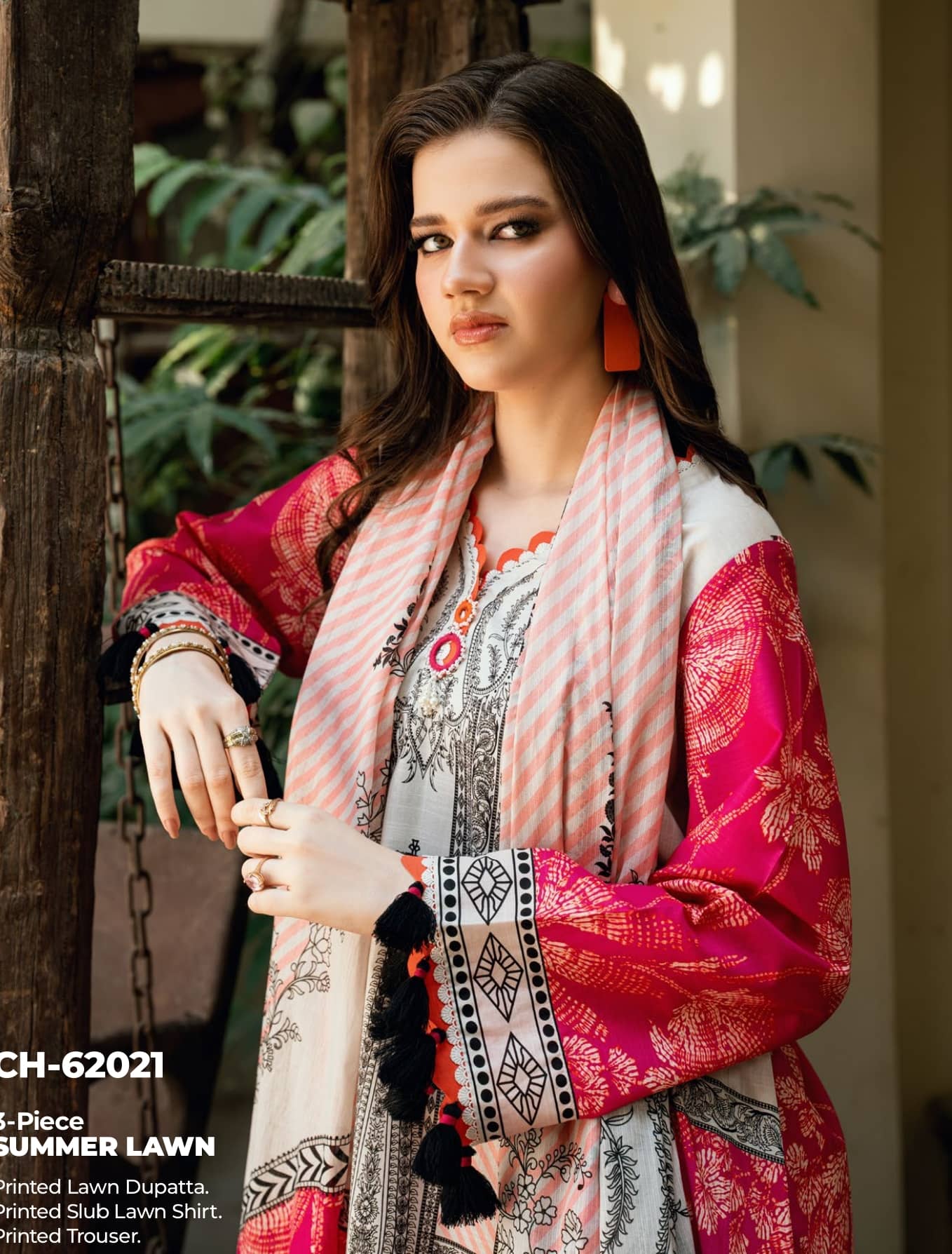 Gul Ahmed Desert Rose Lawn 26/CH62021