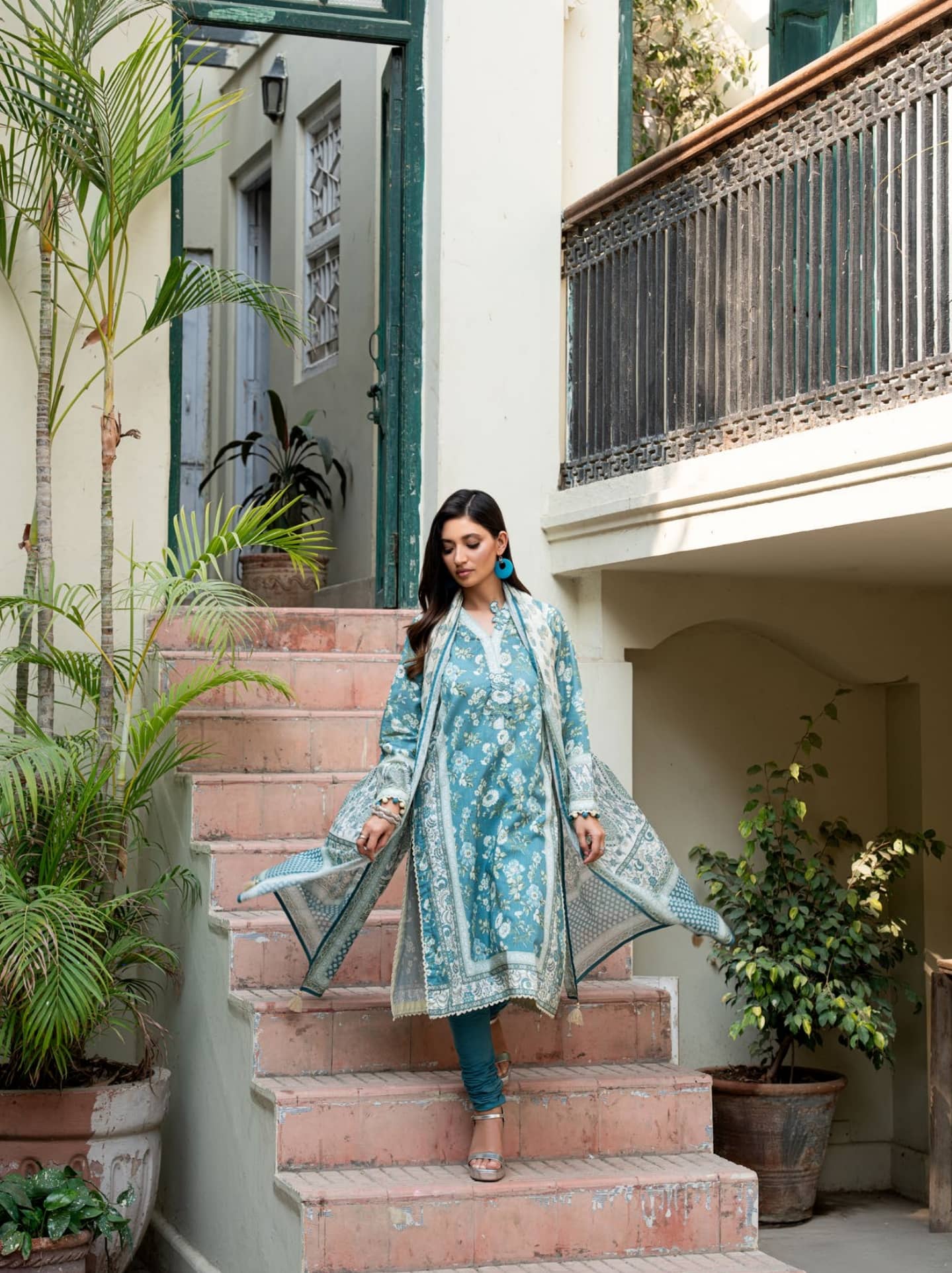 Gul Ahmed Desert Rose Lawn 26/CH62015
