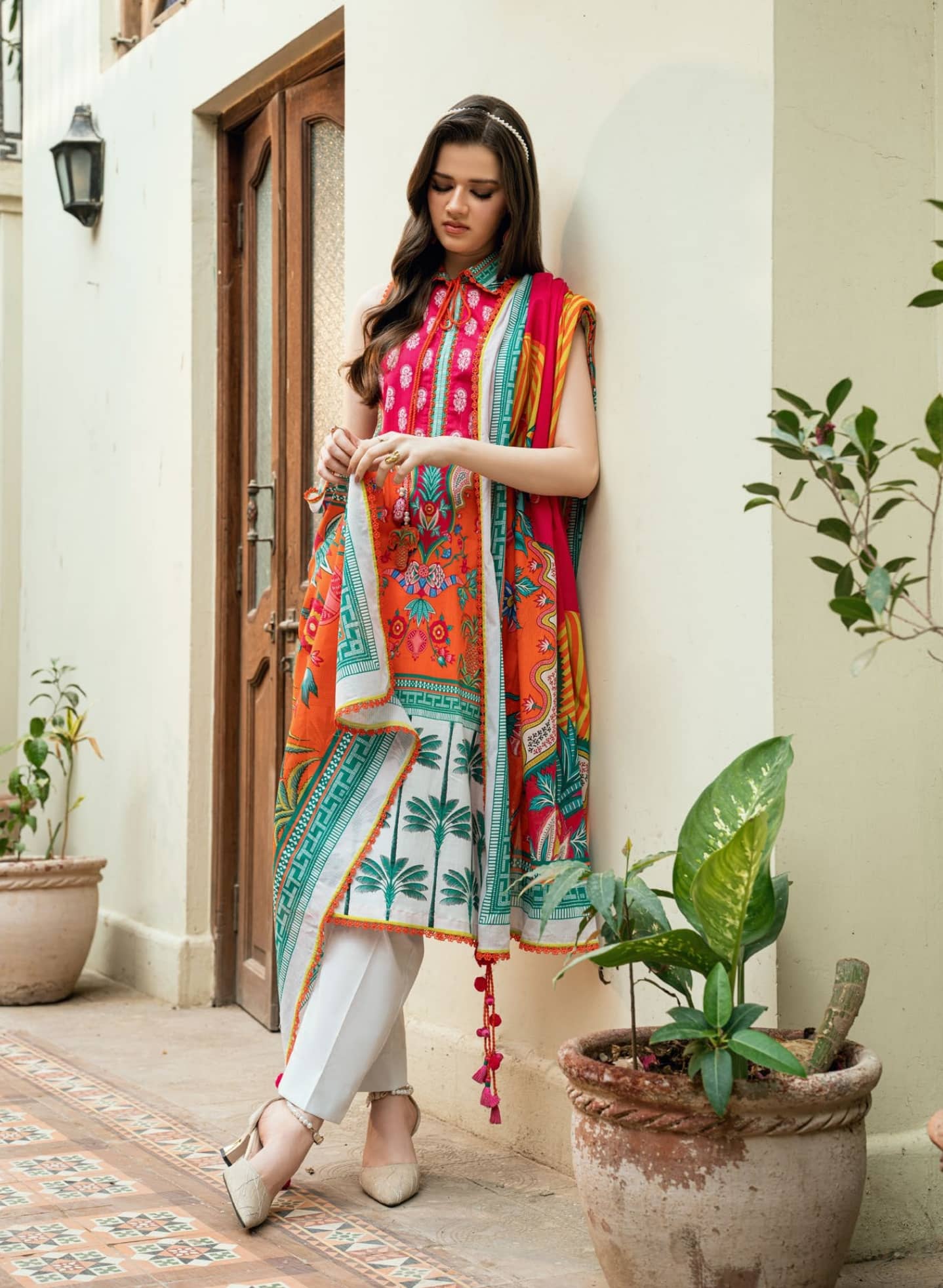 img_gul_ahmed_luxury_lawn_awwal_boutique