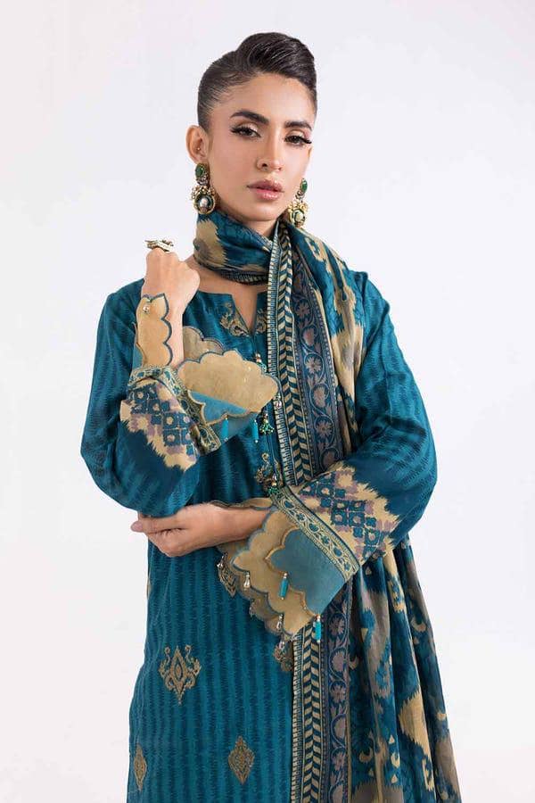 img_gul_ahmed_lawn_24_awwal_boutique