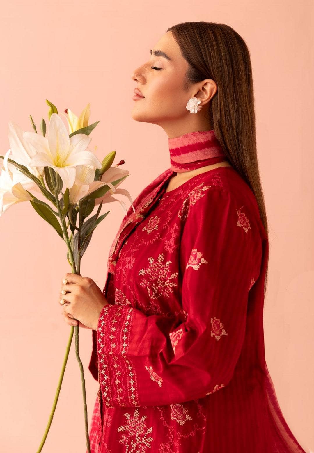 img_gul_ahmed_lawn_awwal_boutique