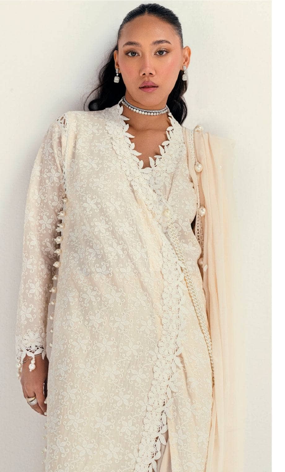 img_gul_ahmed_chikankari_lawn_awwal_boutique