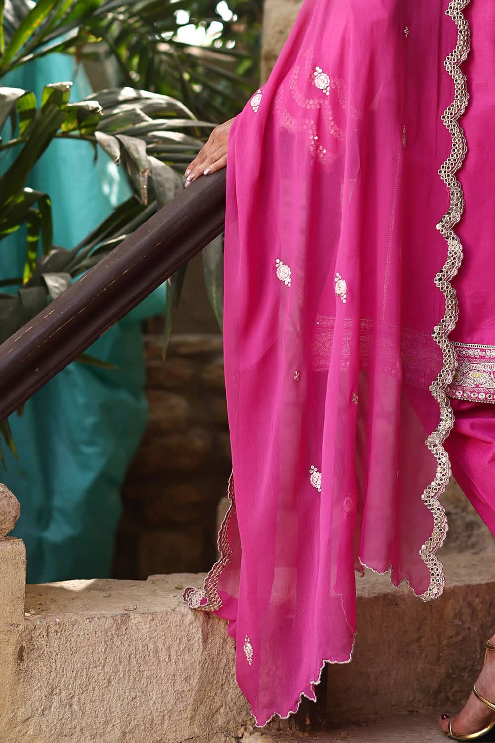 img_gul_ahmed_lawn_awwal_boutique