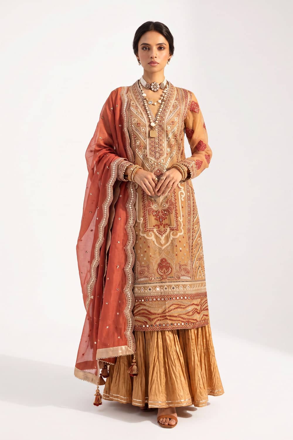 img_gul_ahmed_lawn_awwal_boutique