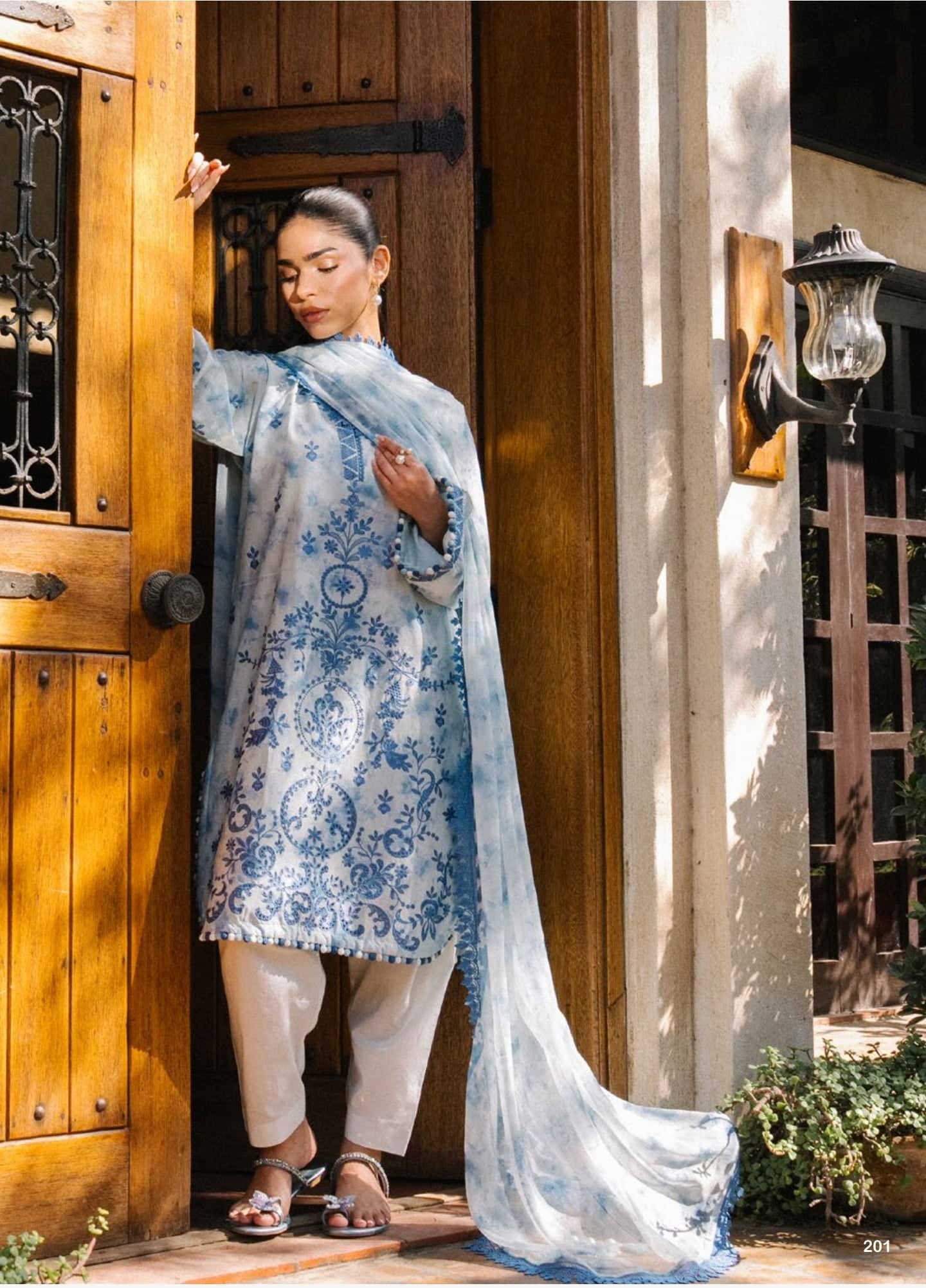 img_gul_ahmed_mitti_ki_khusboo_awwal_boutique