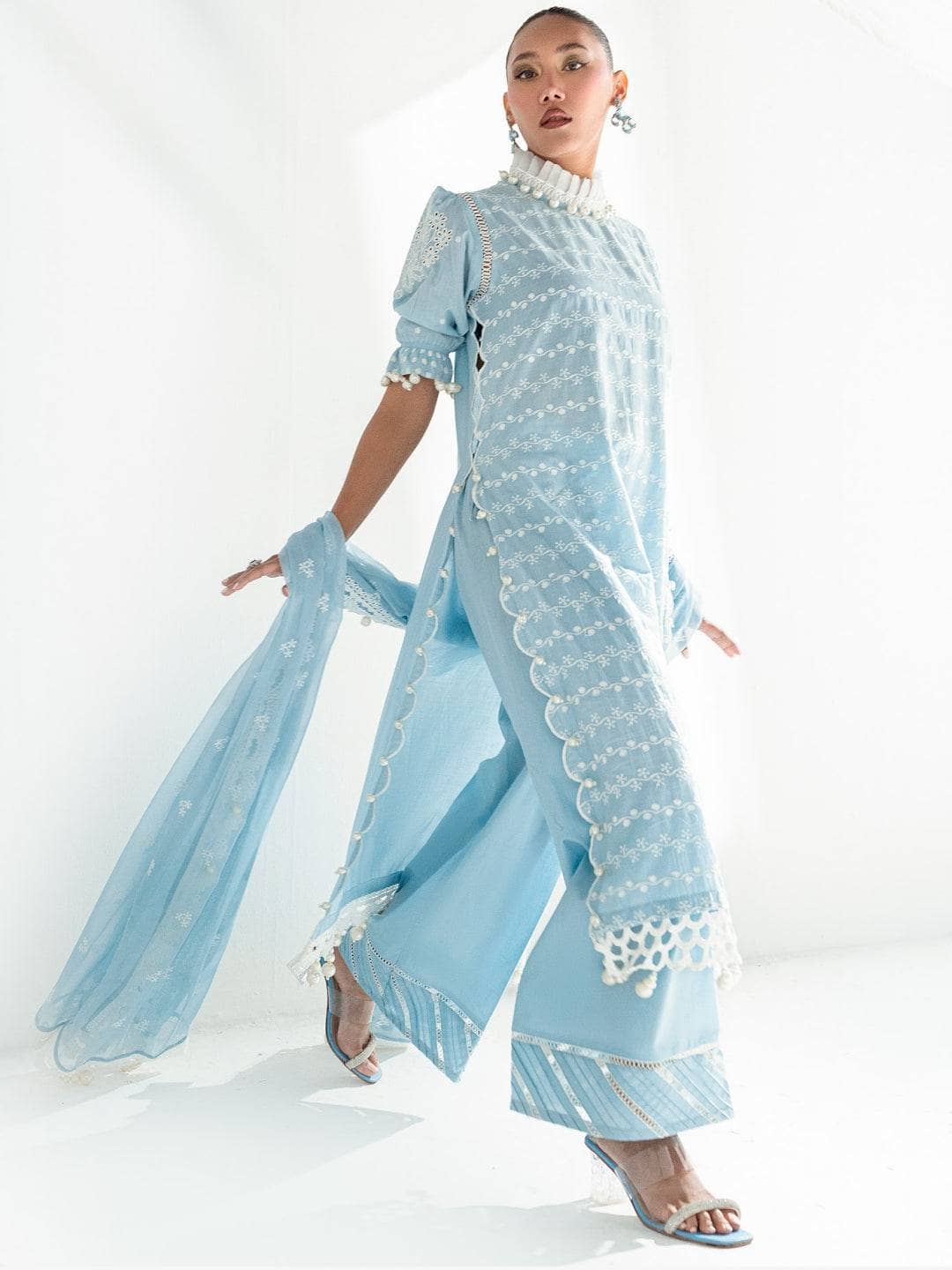 img_gul_ahmed_chikankari_lawn_awwal_boutique