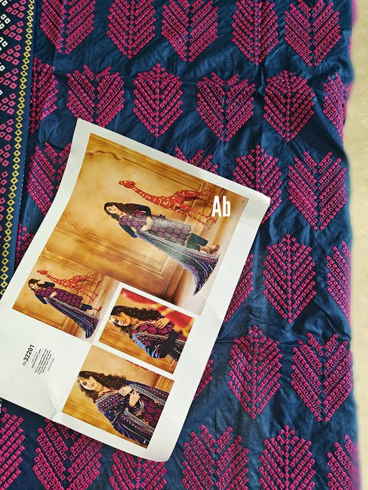 img_gul_ahmed_lawn_23_awwal_boutique
