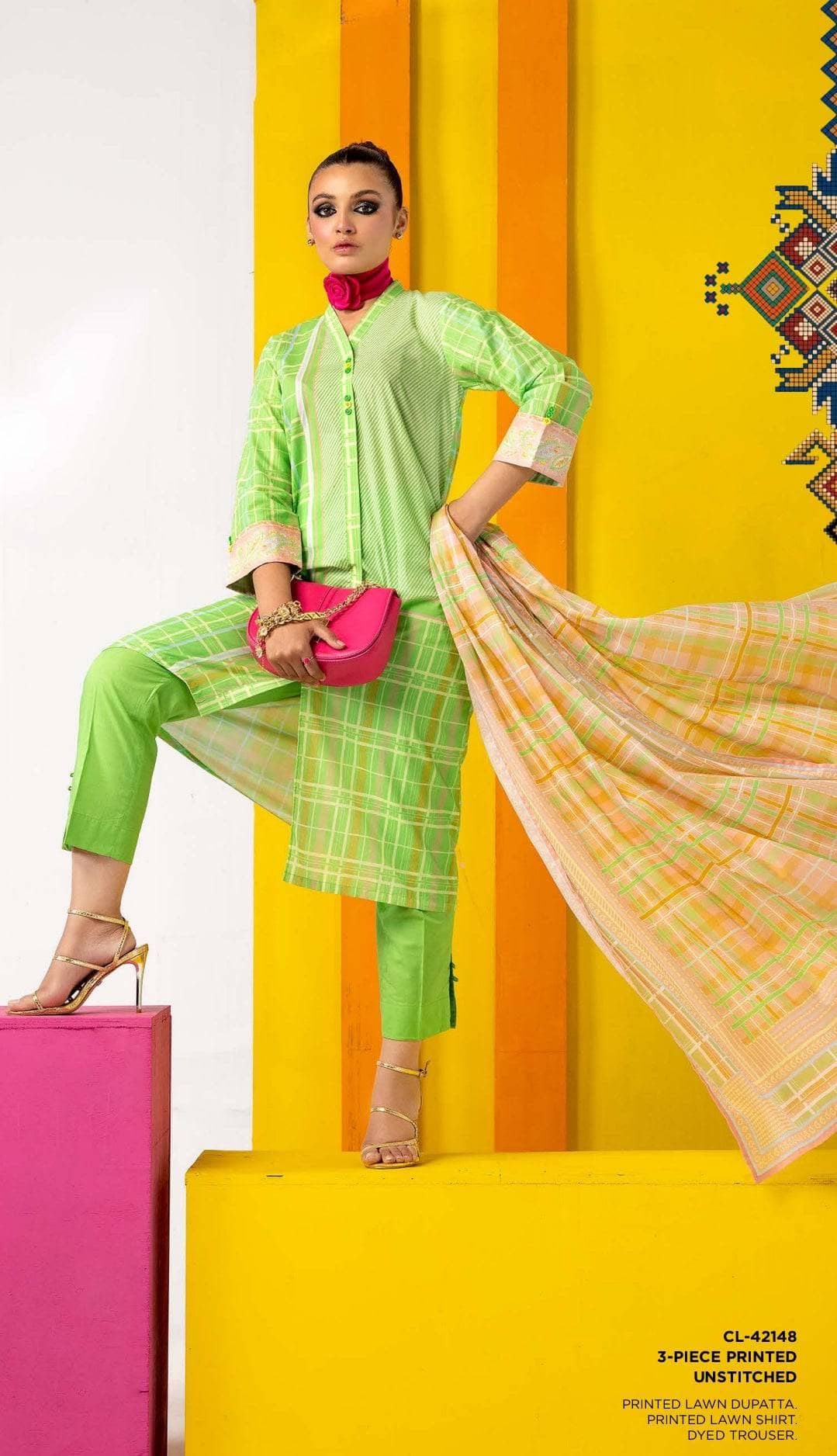 img_gul_ahmed_lawn_24_awwal_boutique