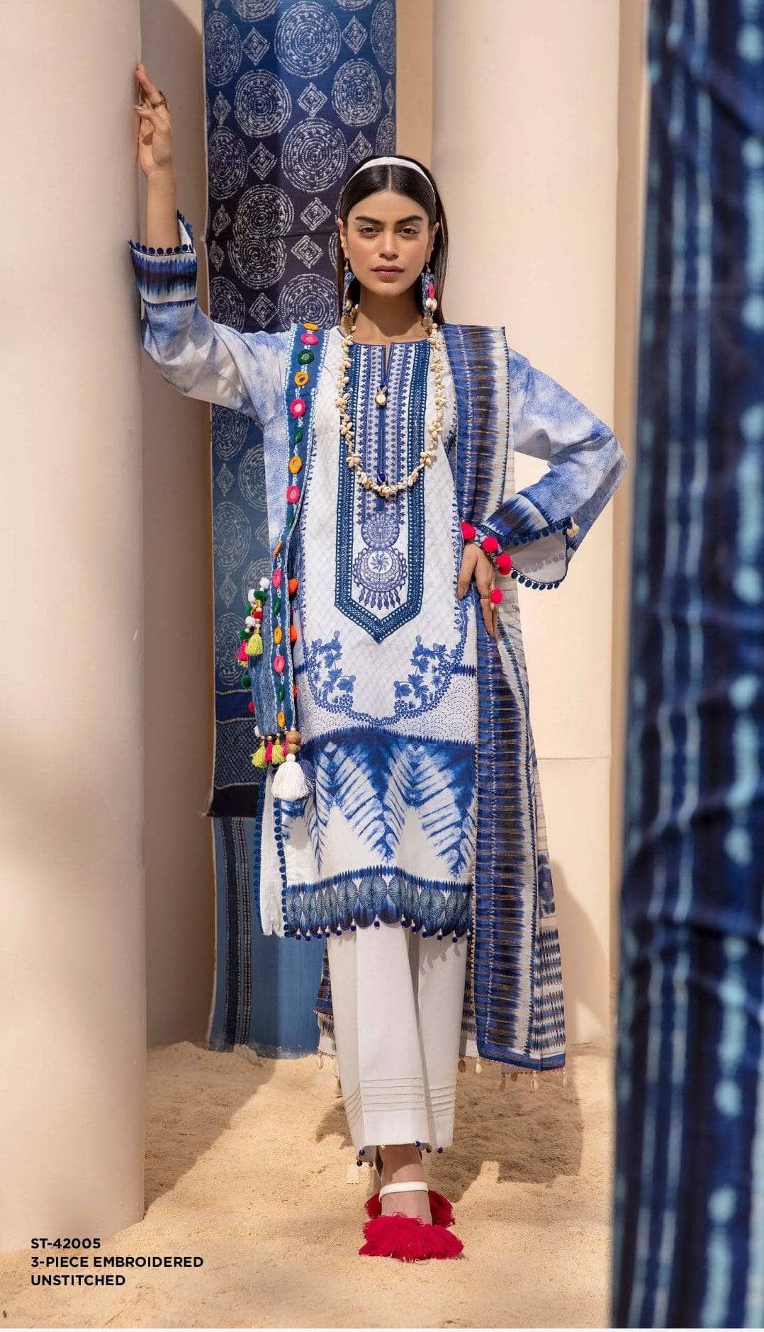 img_gul_ahmed_lawn_24_awwal_boutique