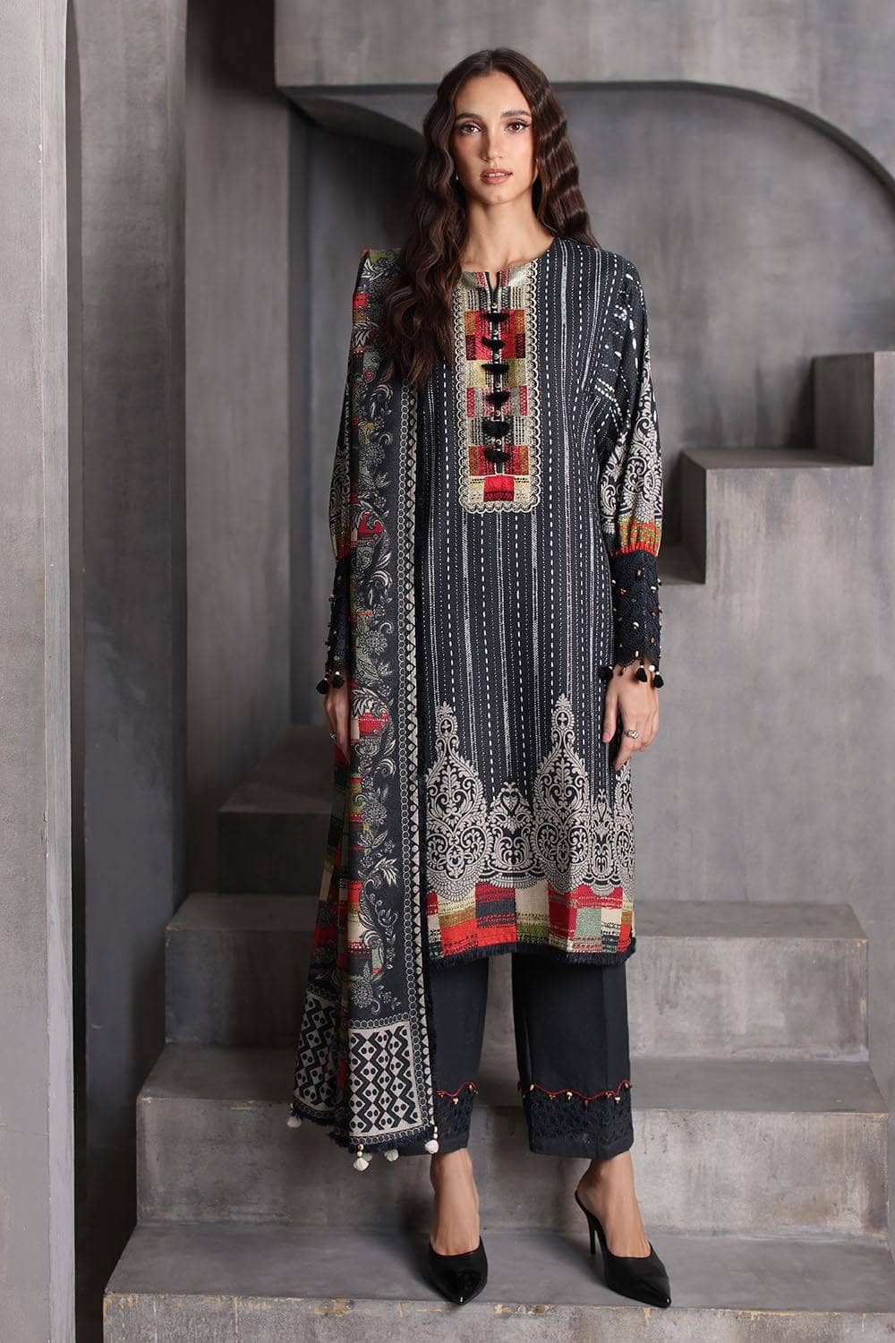 img_gul_ahmed_winter_awwal_boutique