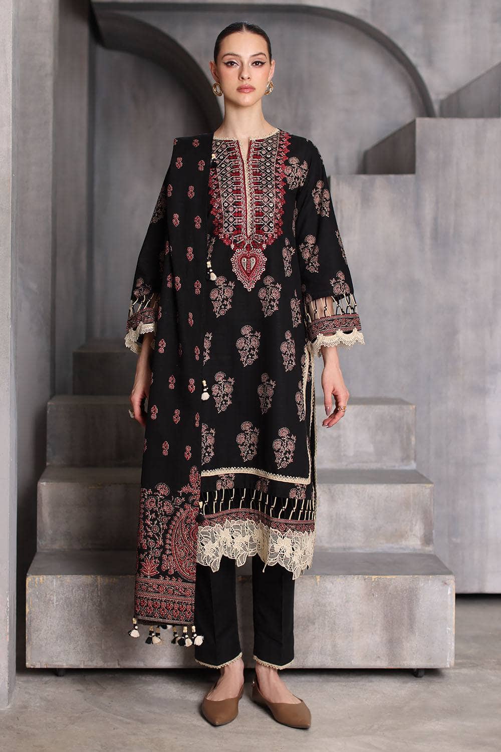 img_gul_ahmed_arctic_aura_pakistani_suits_awwal_boutique