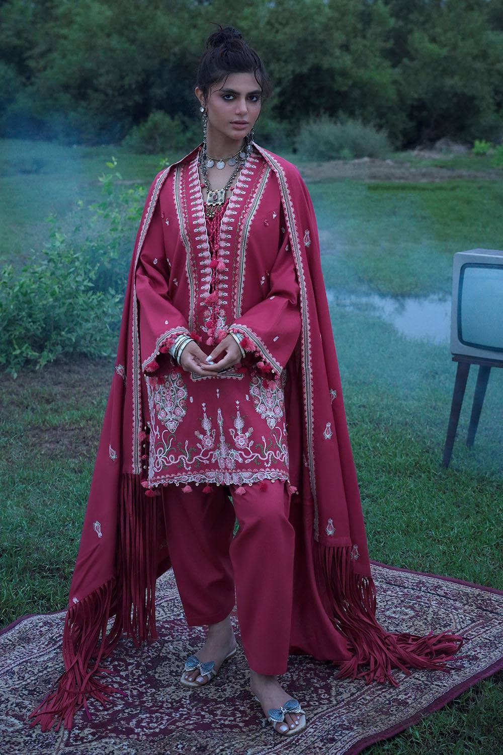 img_gul_ahmed_winter_awwal_boutique