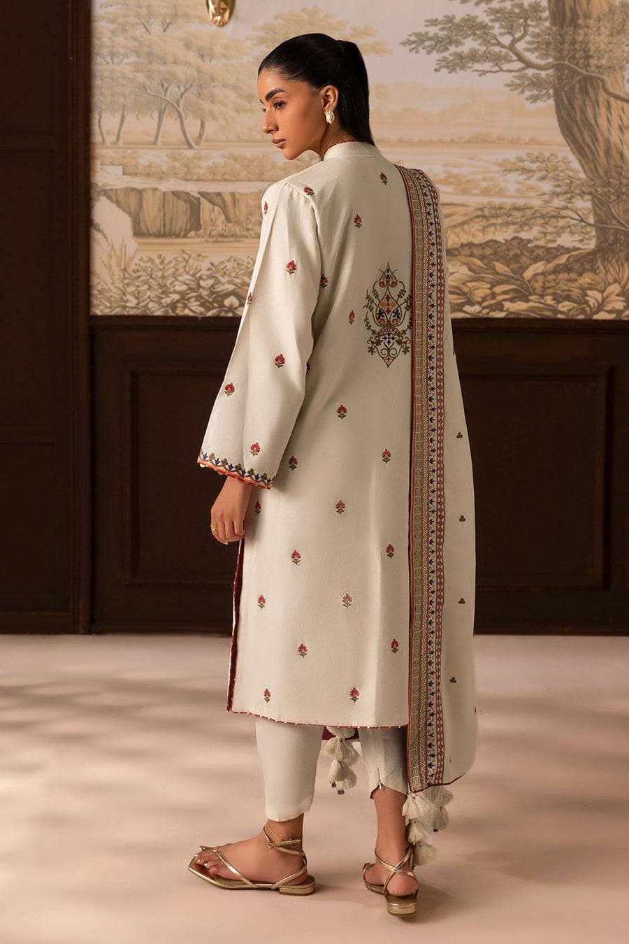 ing_gul_ahmed_winter_awwal_boutique