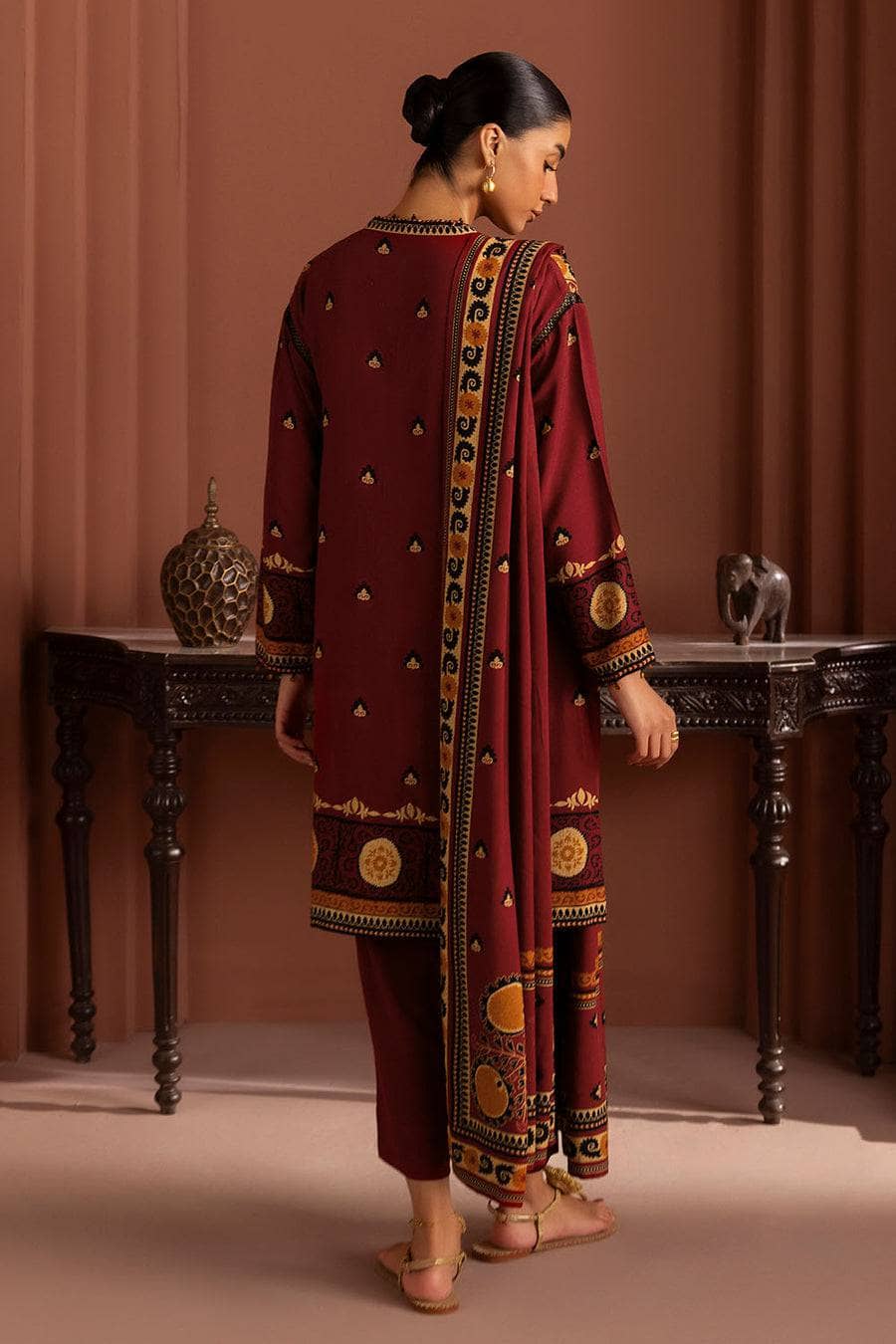 Gul Ahmed Crafted In Winter/LT 62010