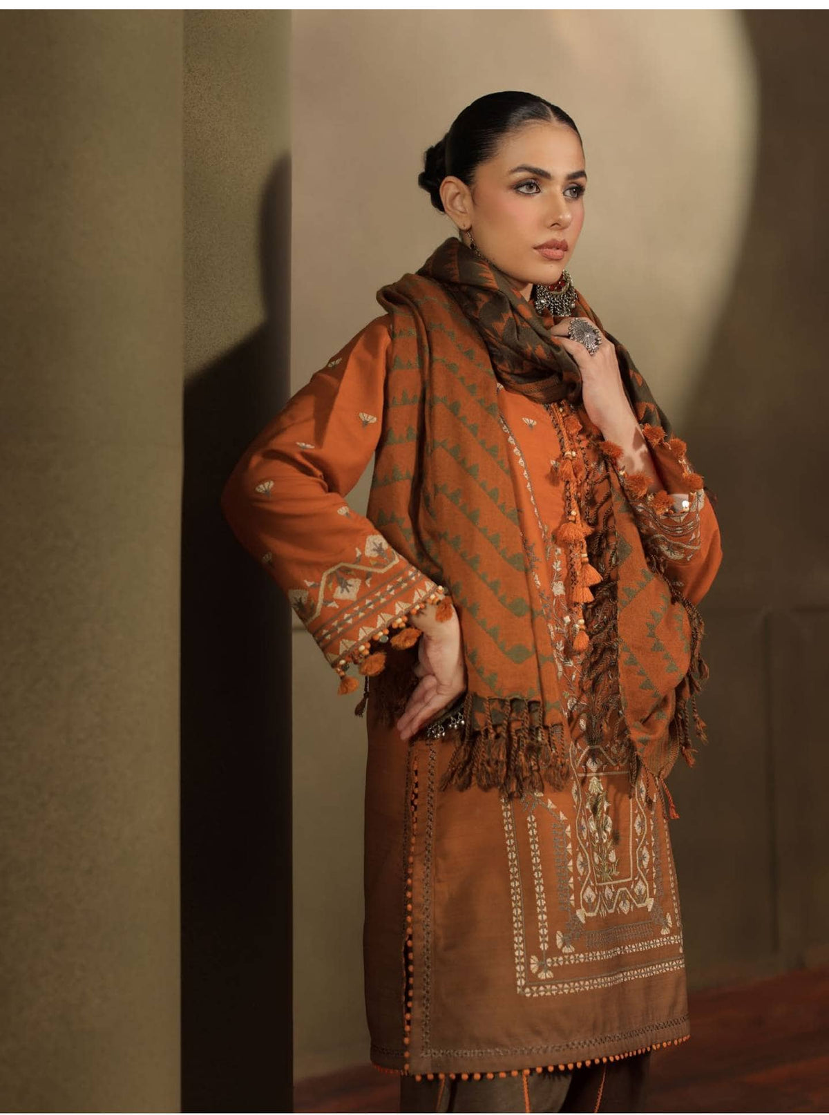 img_gul_ahmed_winter_awwal_boutique