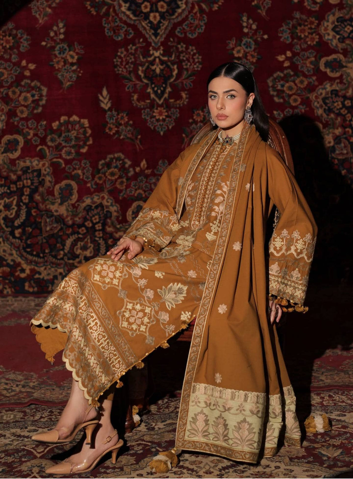 img_gul_ahmed_winter_awwal_boutique