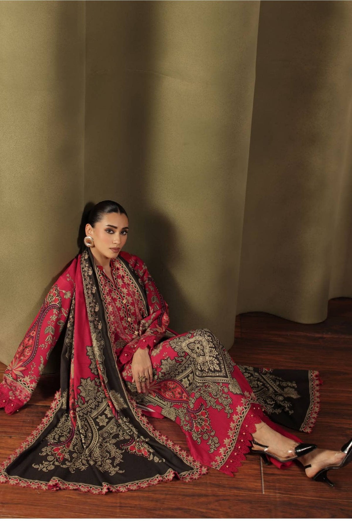 Gul Ahmed Winter Charm/SP 62075