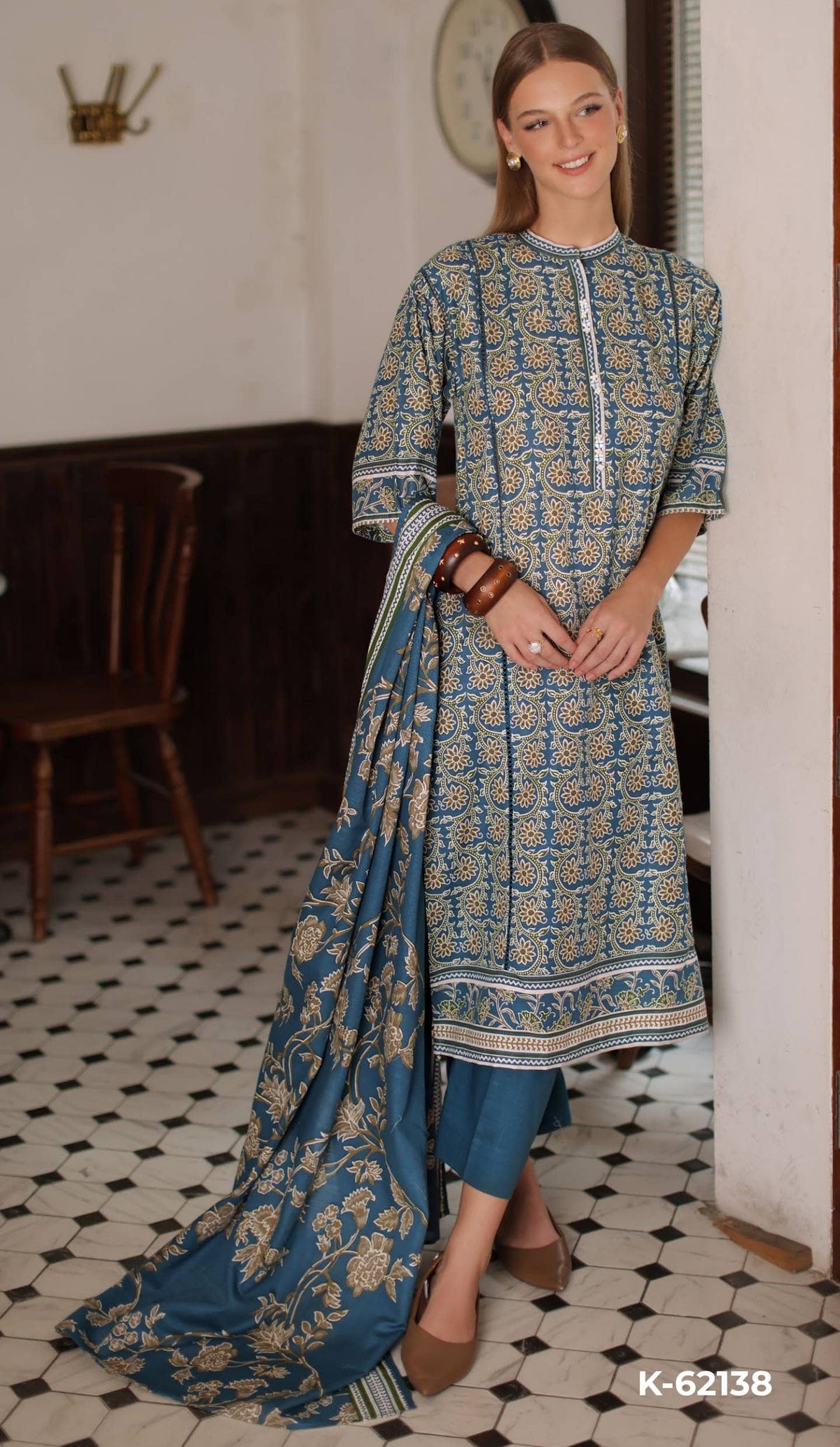 img_gul_ahmed_khaddar_winter_awwal_boutique