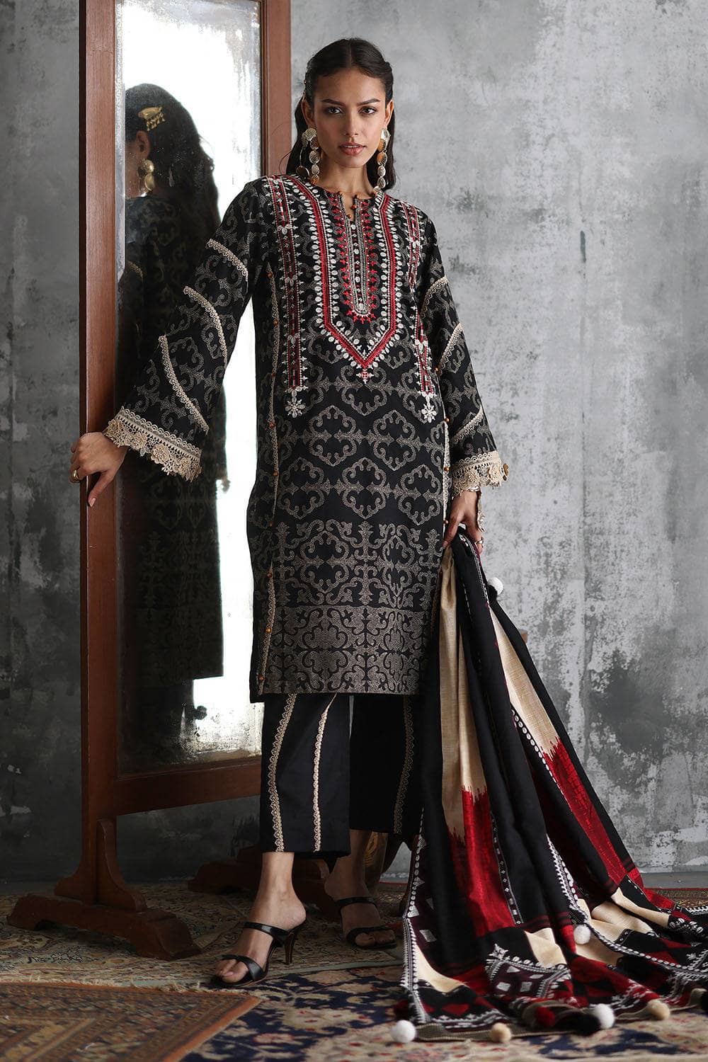img_gul_ahmed_winter_story_awwal_boutique
