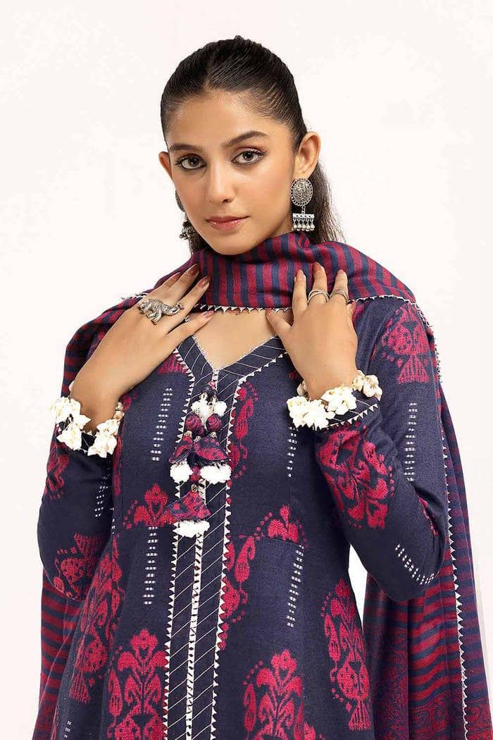 Gul Ahmed Winter 24 Vol 2/Pashmina/AP42023