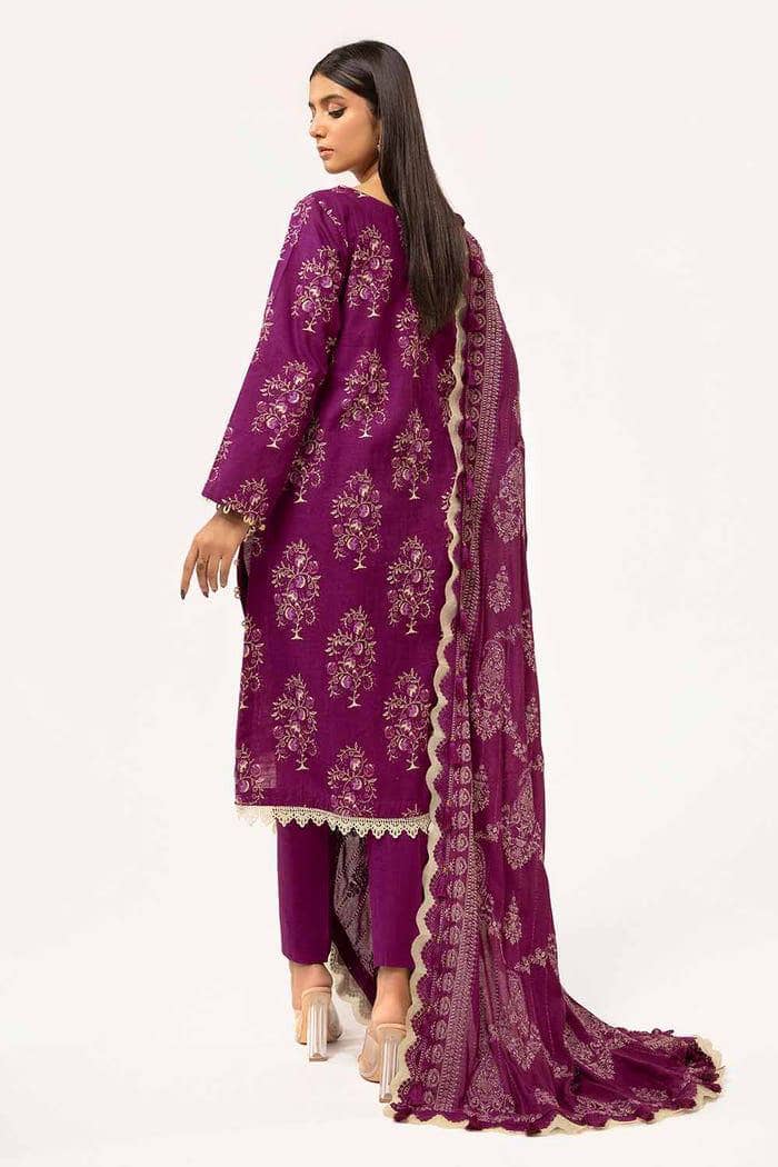 img_gul_ahmed_winter_24_awwal_boutique