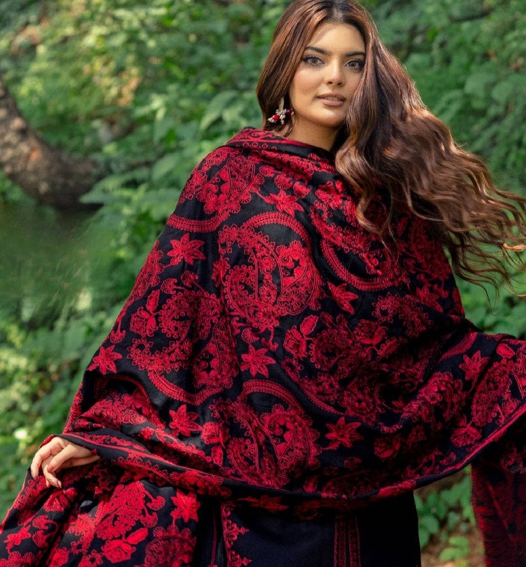 Restocked/Gul Ahmed Winter 24 Vol 2/Pashmina/AP42013