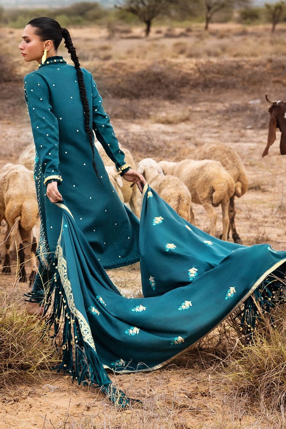 img_gul_ahmed_patjhaar_winter_awwal_boutique