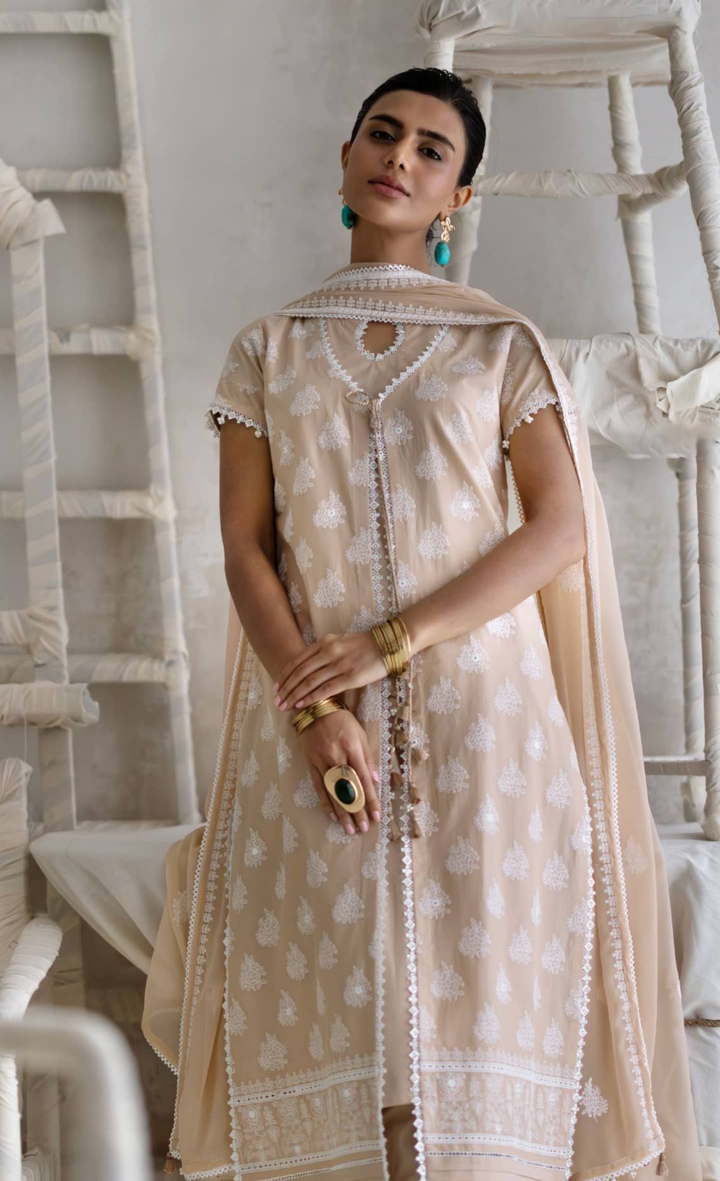 img_gul_ahmed_summer_luxe_awwal_boutique