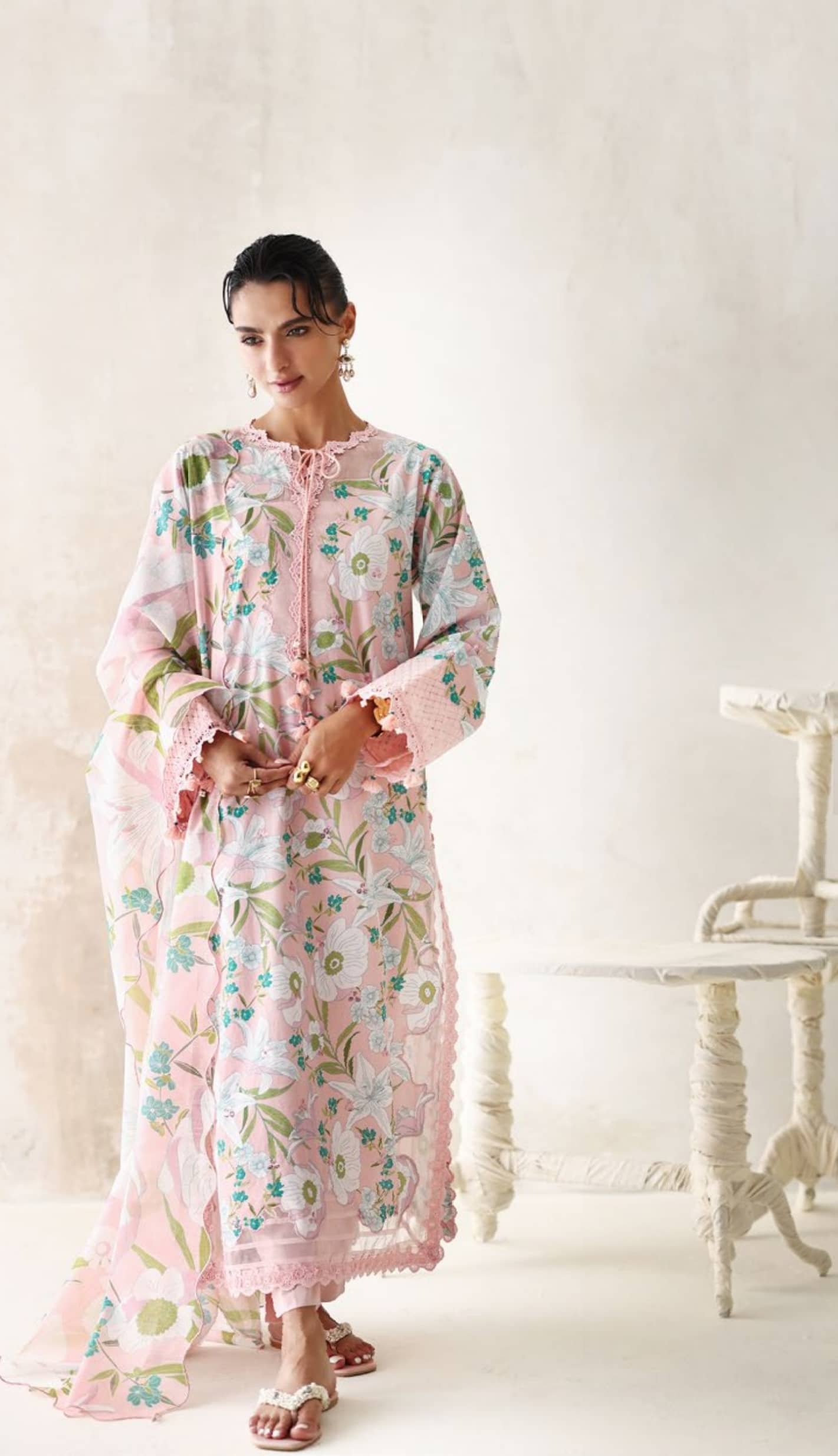 img_gul_ahmed_summer_luxe_awwal_boutique