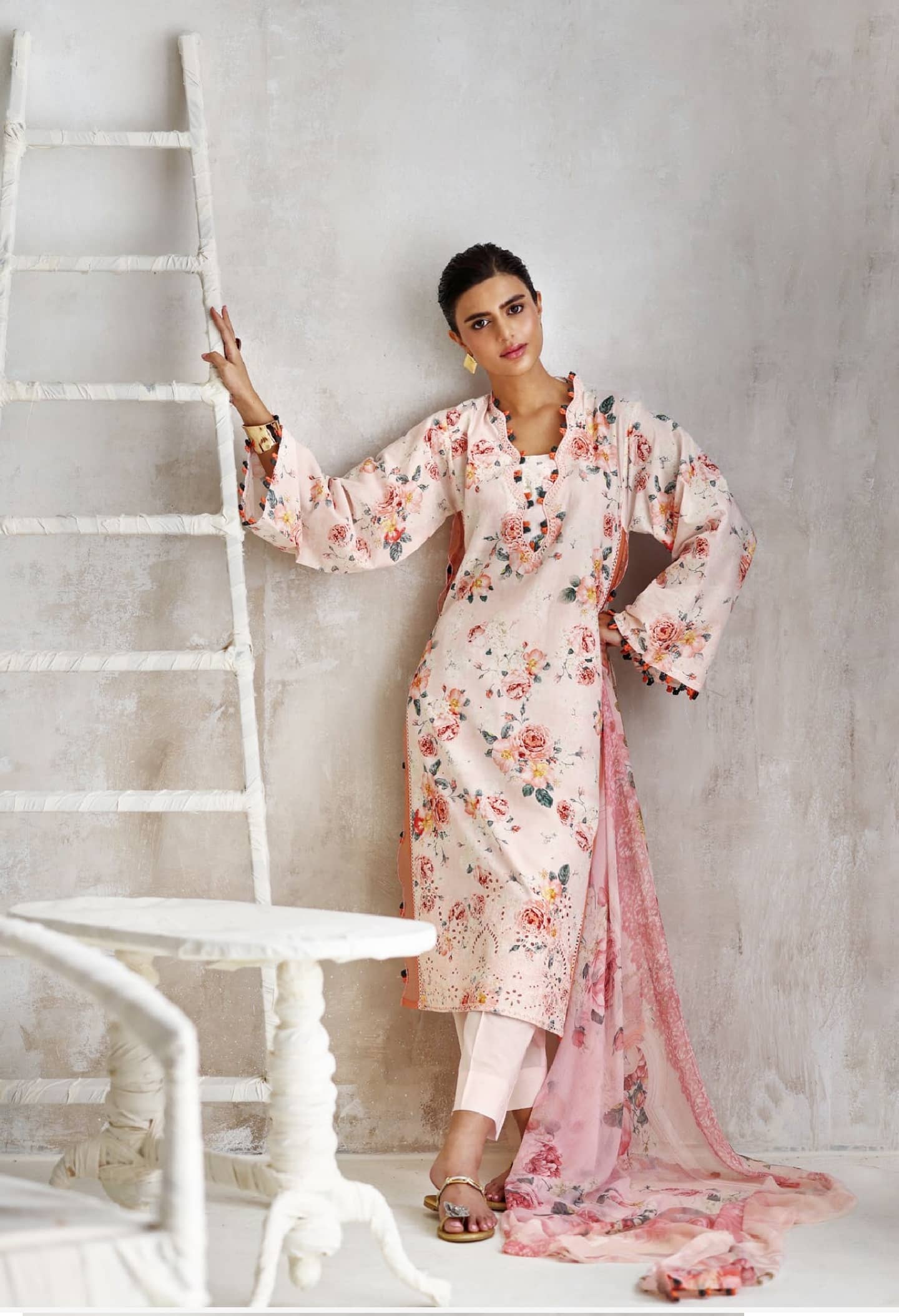 img_gul_ahmed_summer_luxe_awwal_boutique