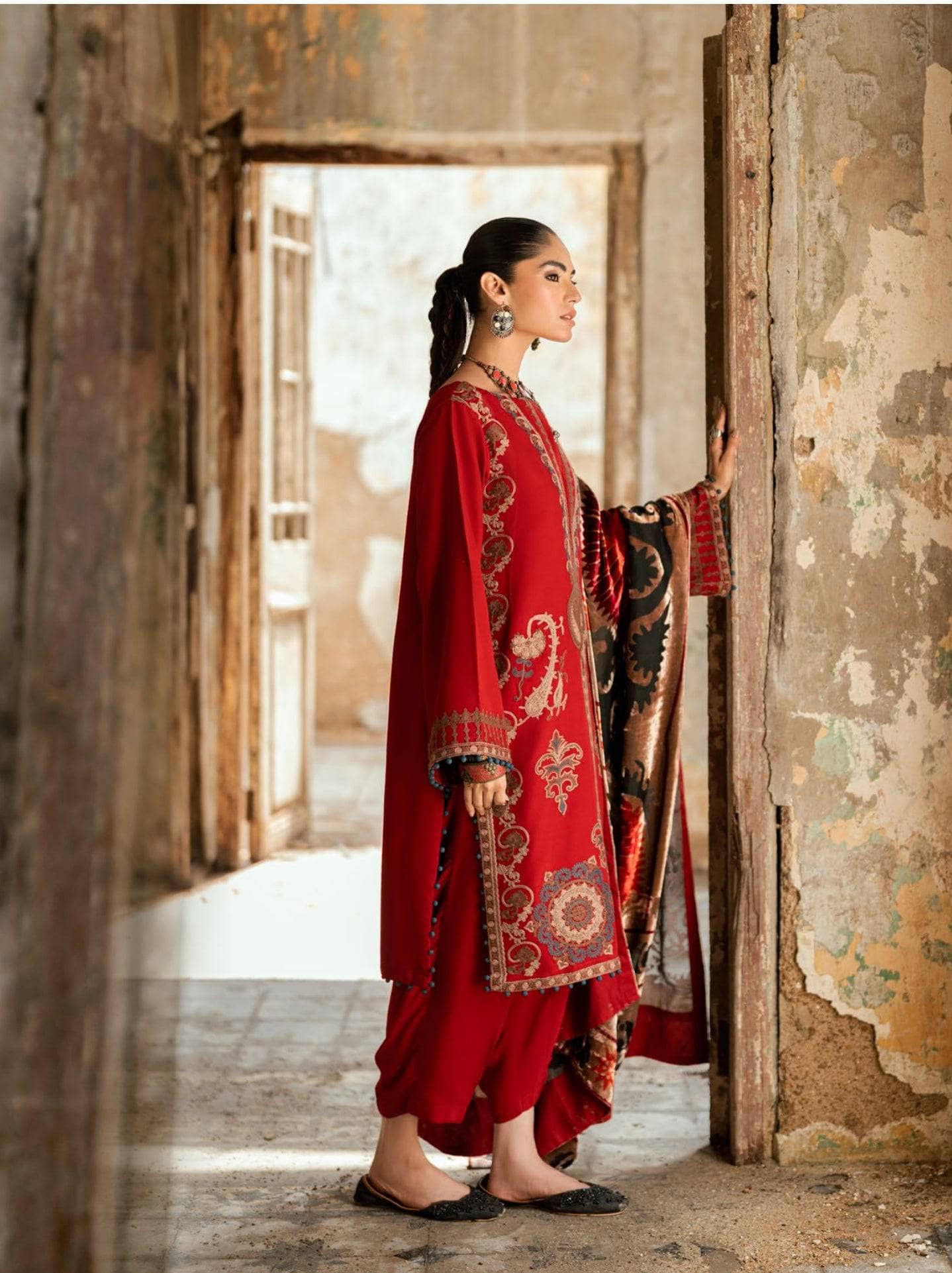 Gul Ahmed Luxe Winter/BVL 52002