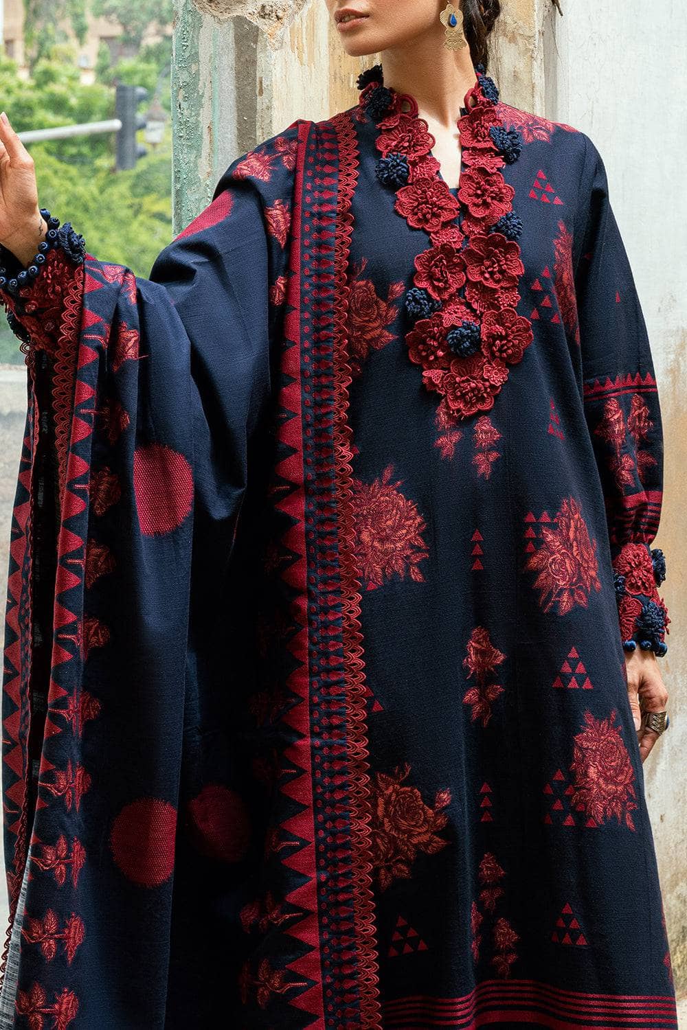 Gul Ahmed Luxe Winter/MJ 52029/Jacquard Shawl