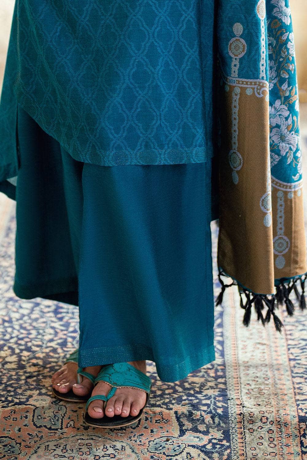 Gul Ahmed Luxe Winter/MJ 52041/Jacquard Shawl