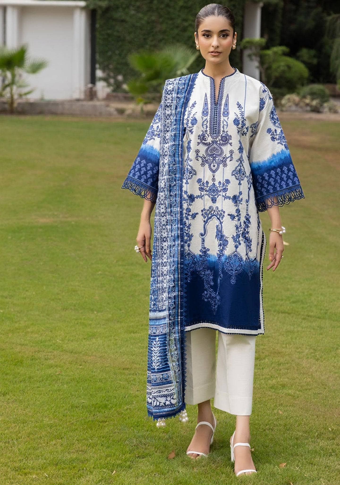 img_gul_ahmed_winter_essentials_awwal_boutique