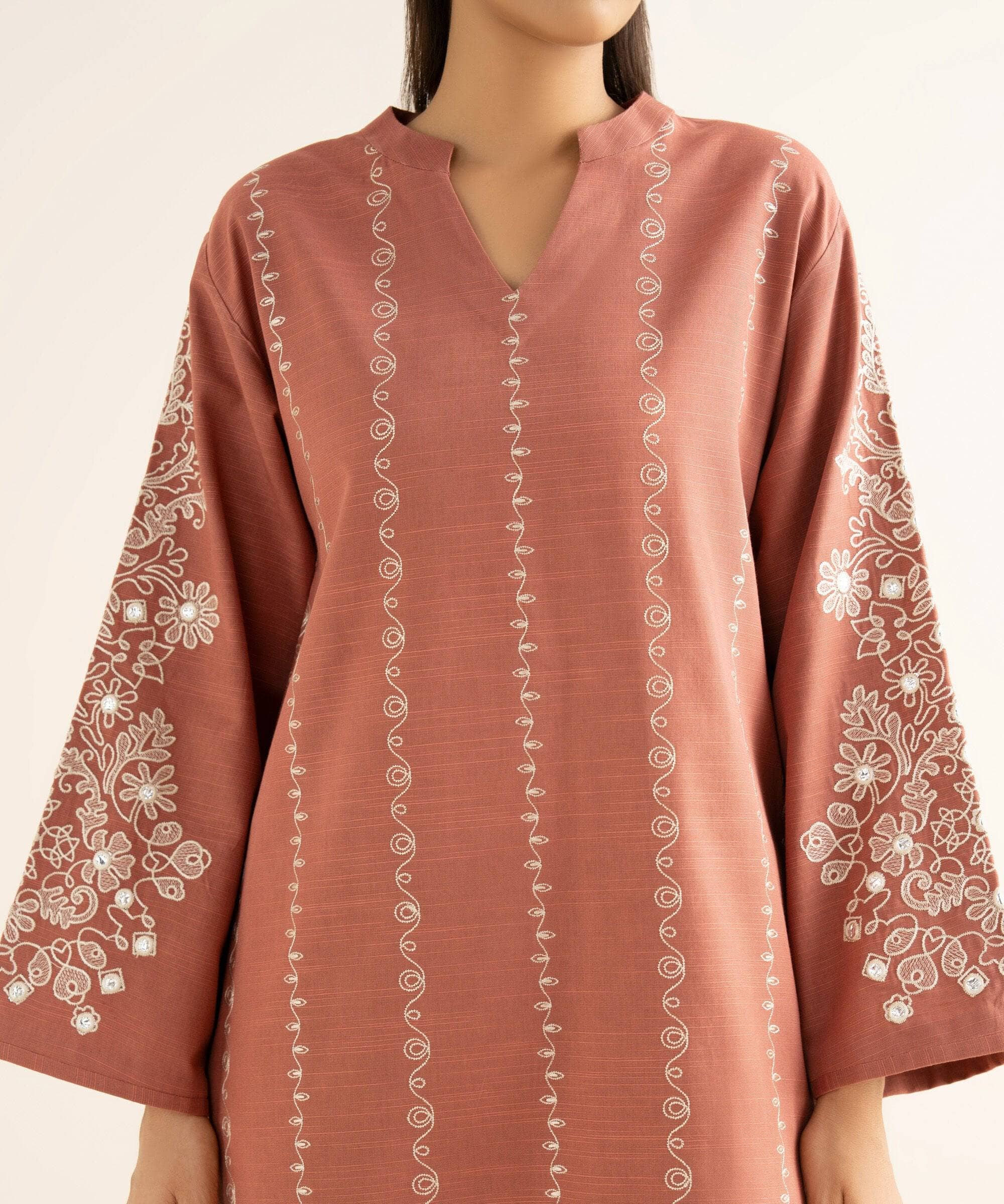 Sapphire Fall Winter 25/Embroideried Light Khaddar Suit/0U3PESG25V82