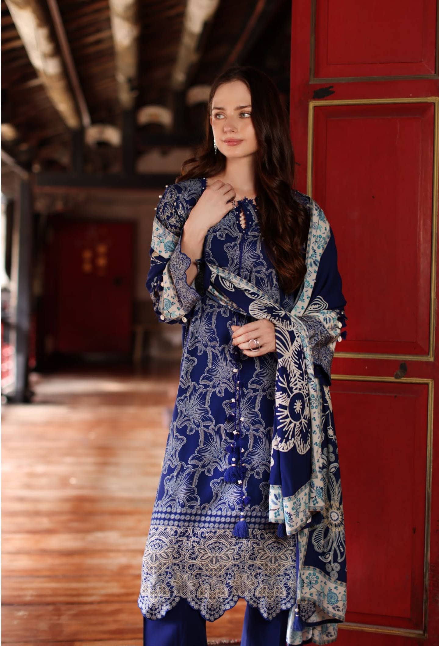 img_gul_ahmed_winter_awwal_boutique