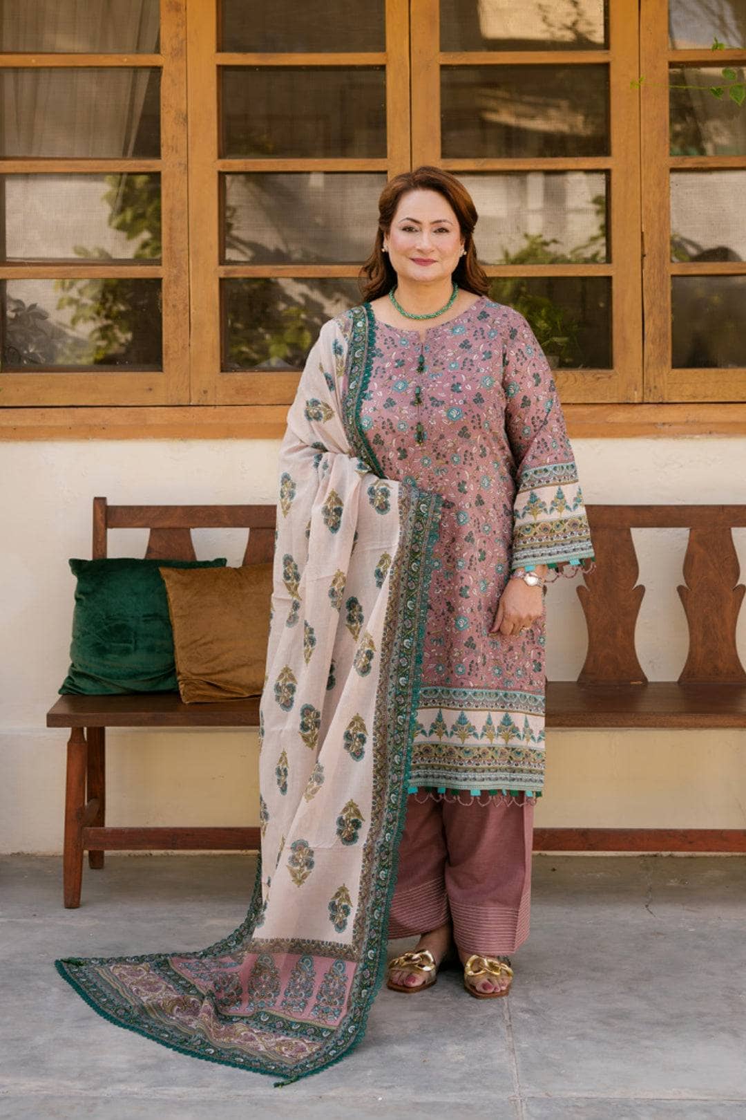 img_gul_ahmed_mothers_collection_awwal_boutique