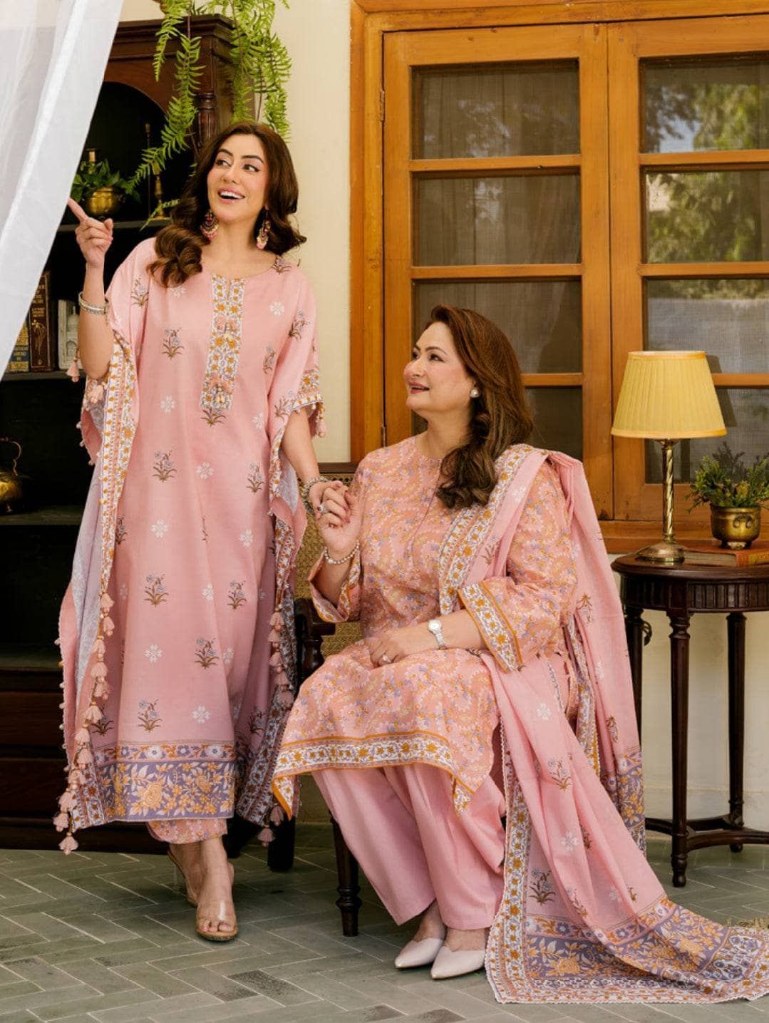 img_gul_ahmed_mothers_collection_awwal_boutique