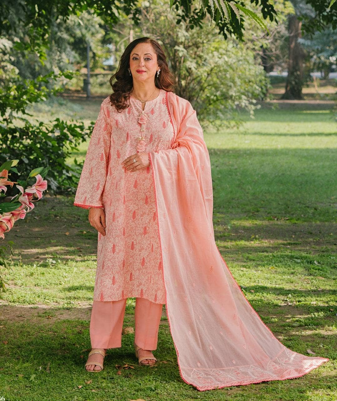 img_gul_ahmed_mothers_collection_awwal_boutique