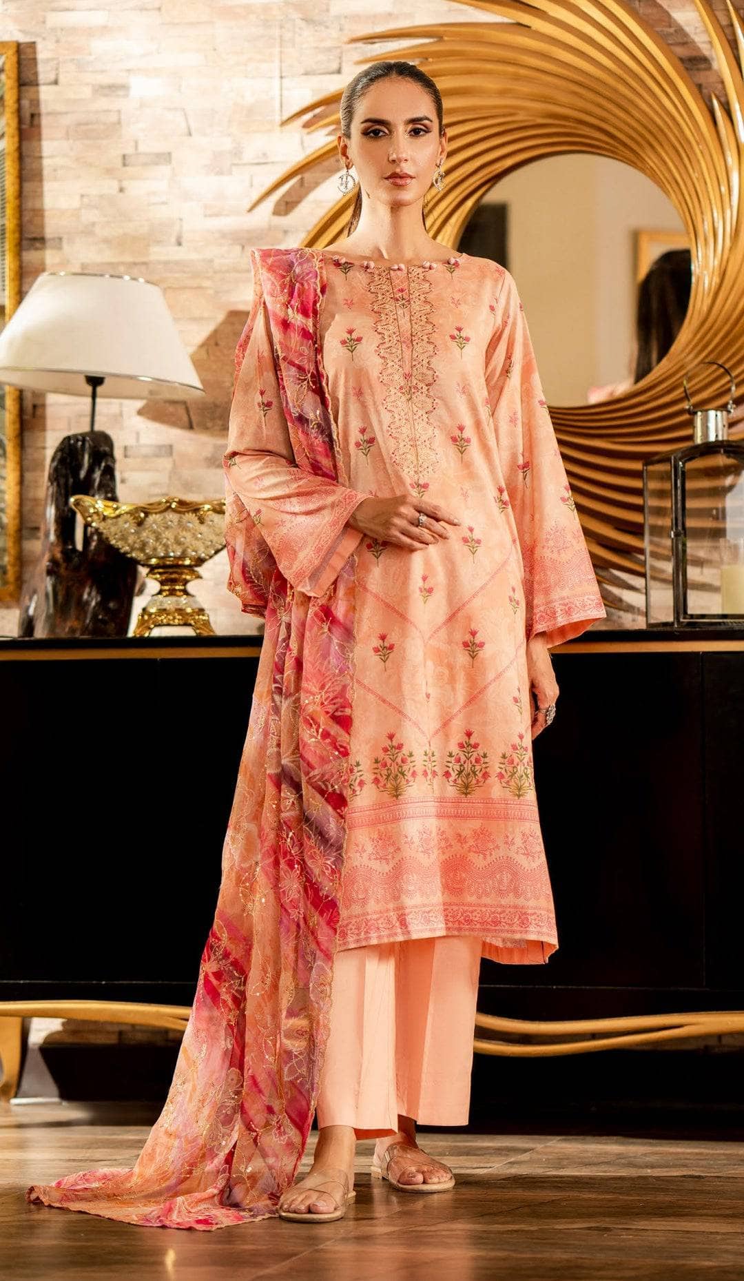 img_gul_jee_lawn_awwal_boutique