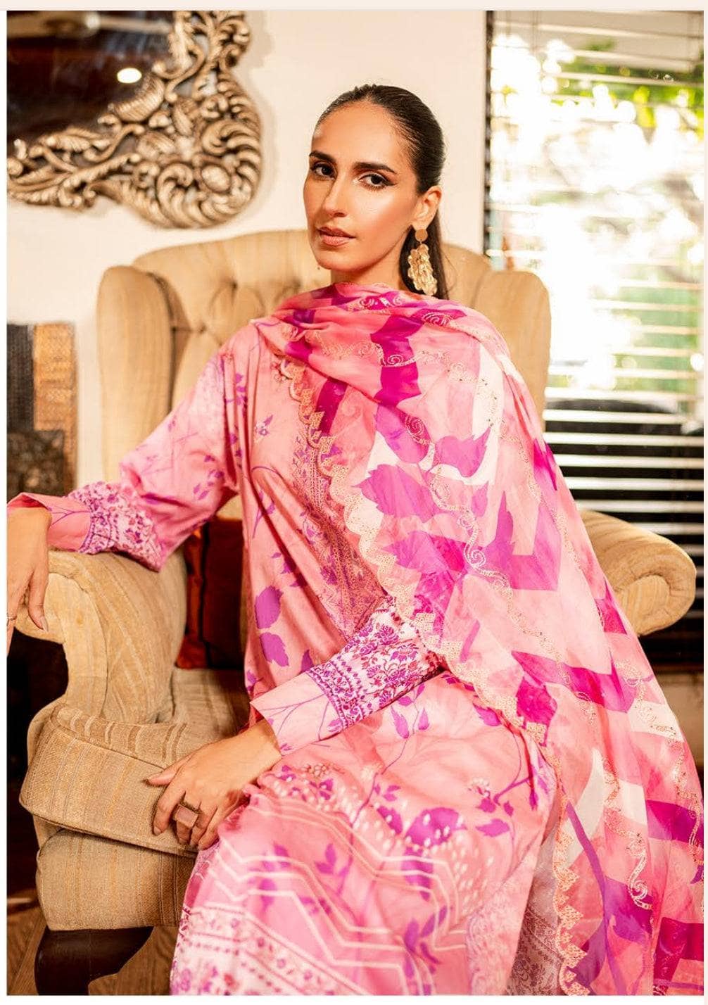 img_gul_jee_lawn_awwal_boutique